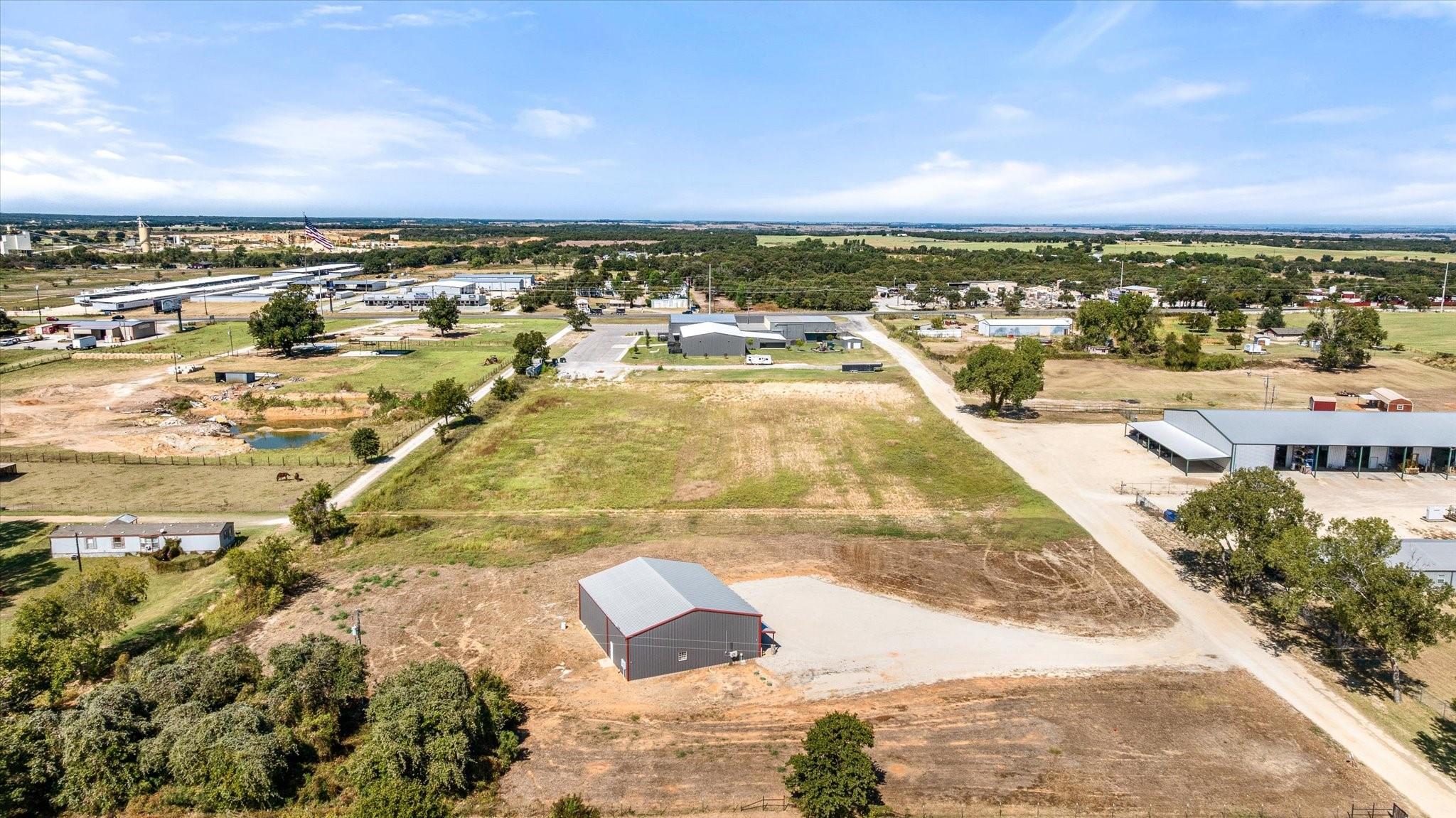 main property photo 19