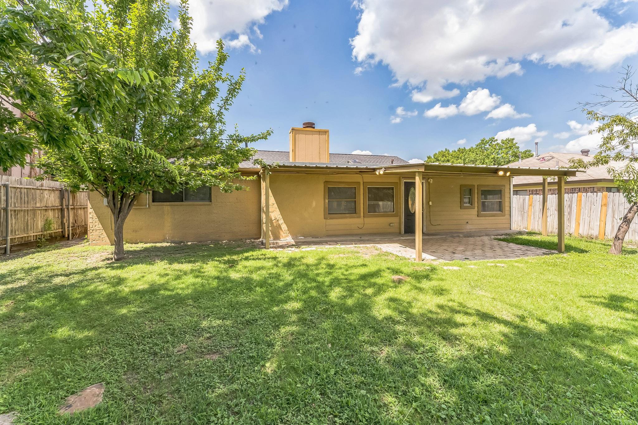 main property photo 28