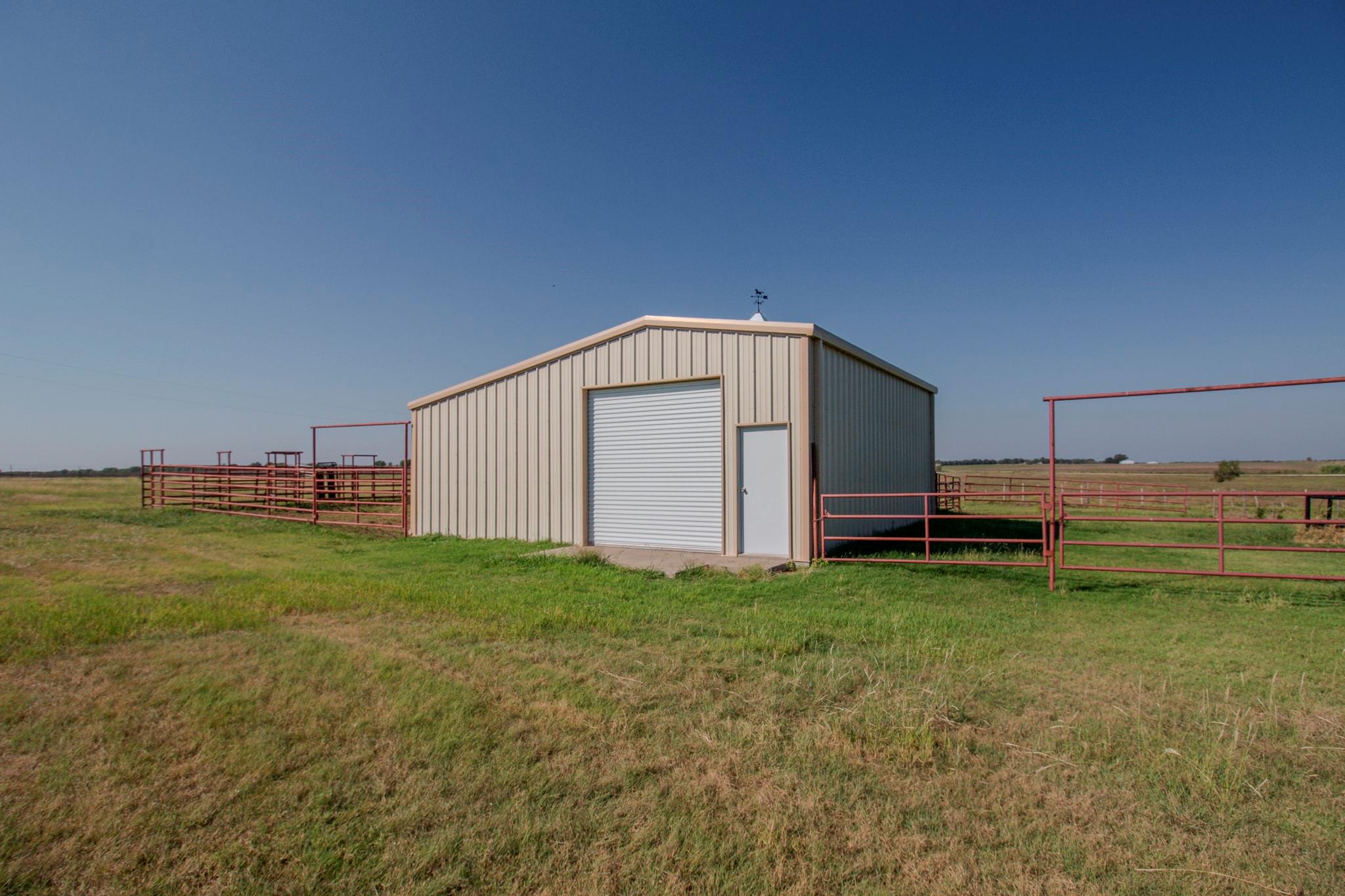 main property photo 11