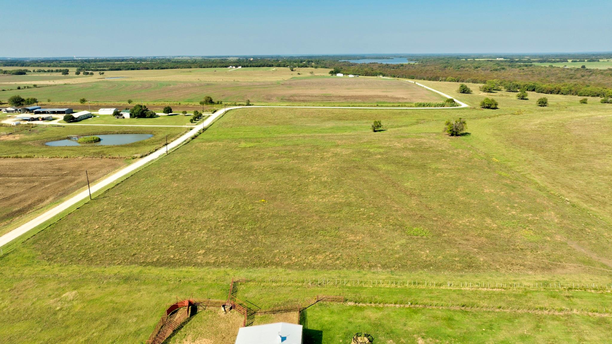 main property photo 22