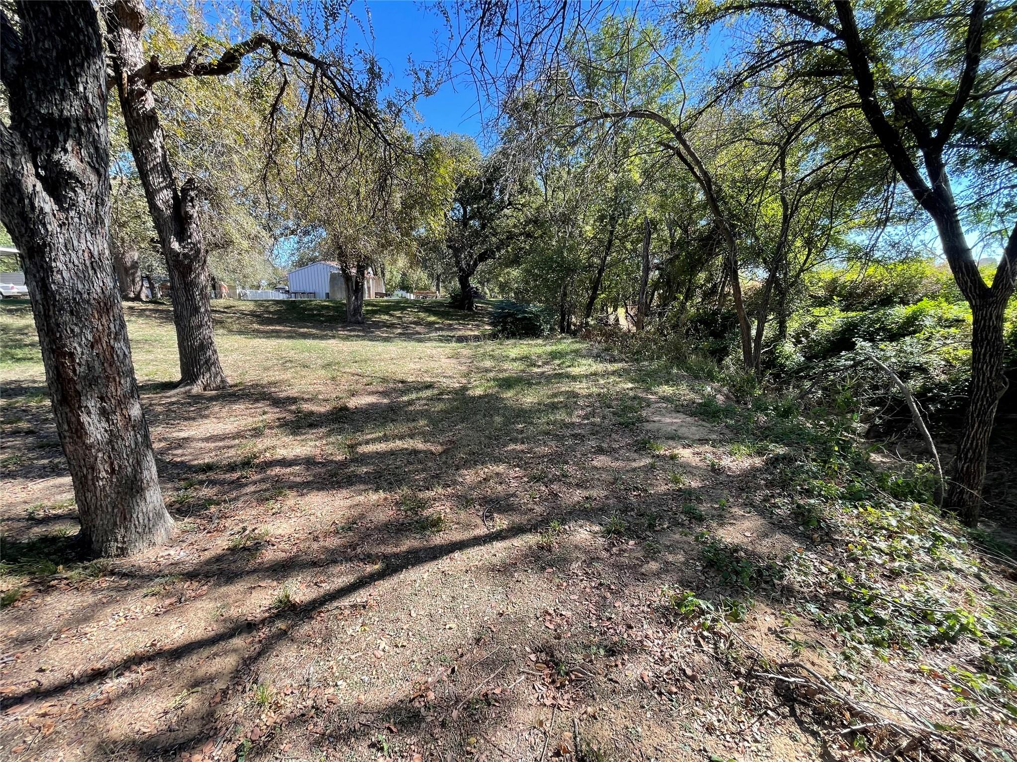 main property photo 32