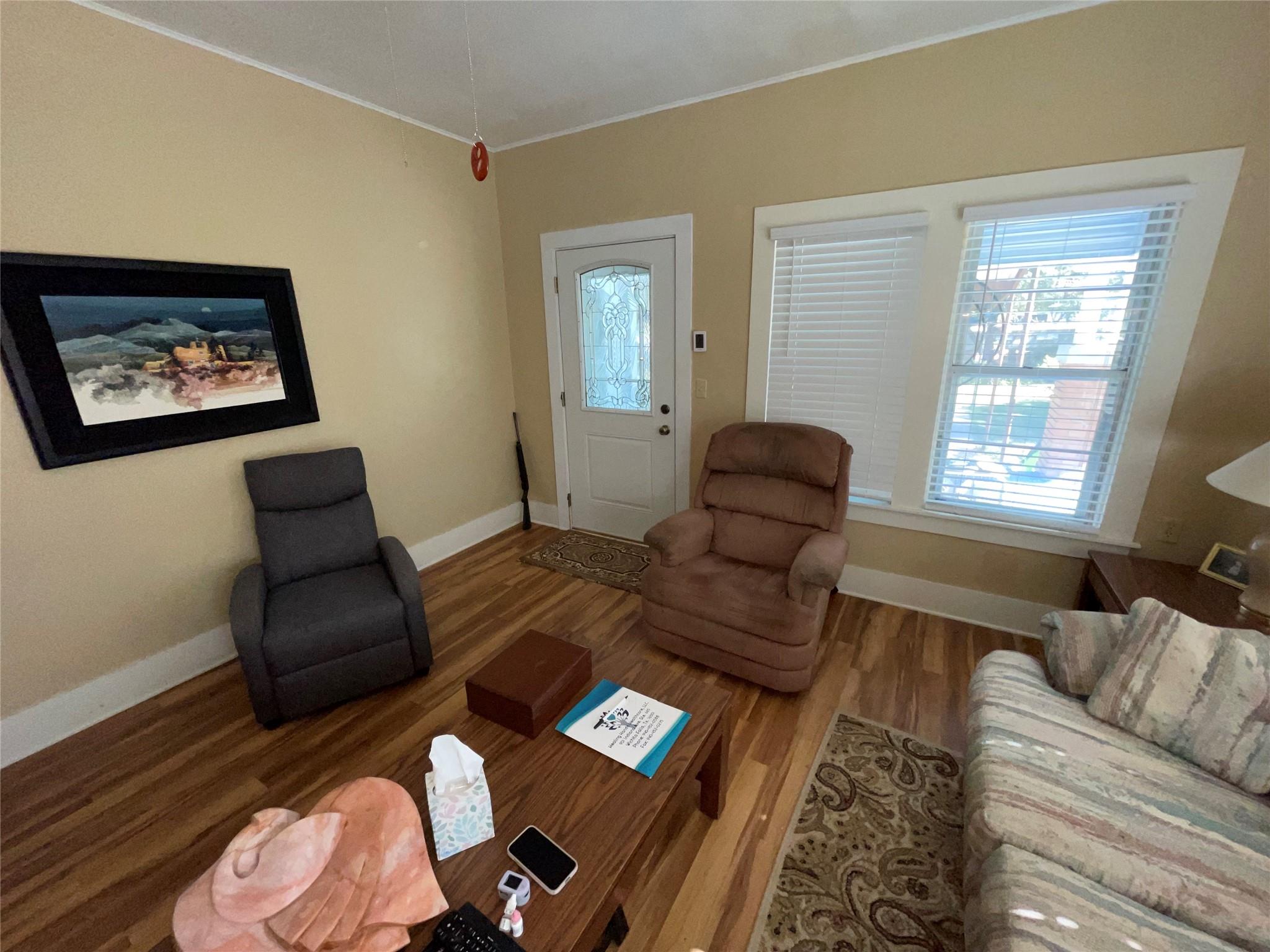 main property photo 5