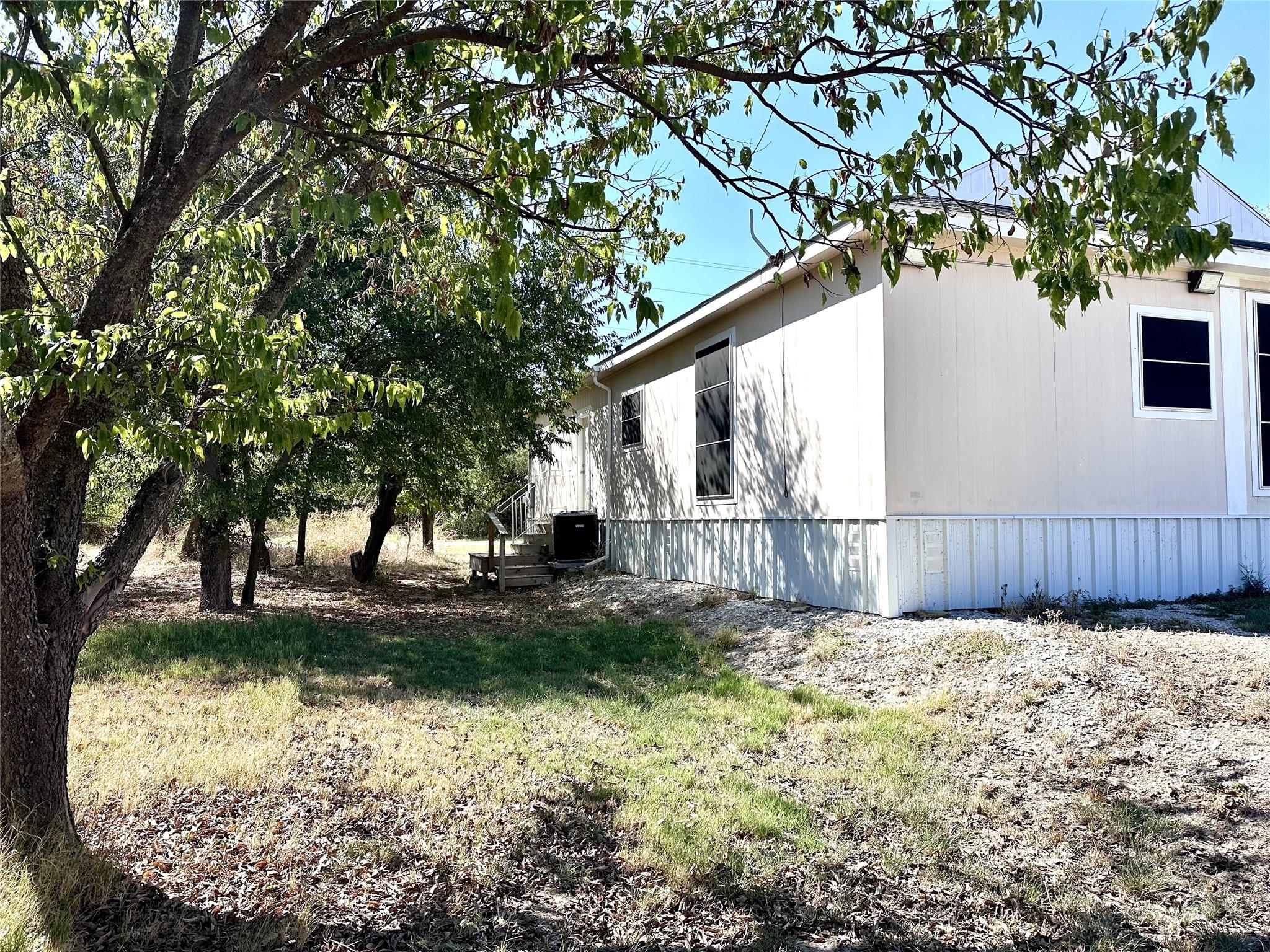 main property photo 18