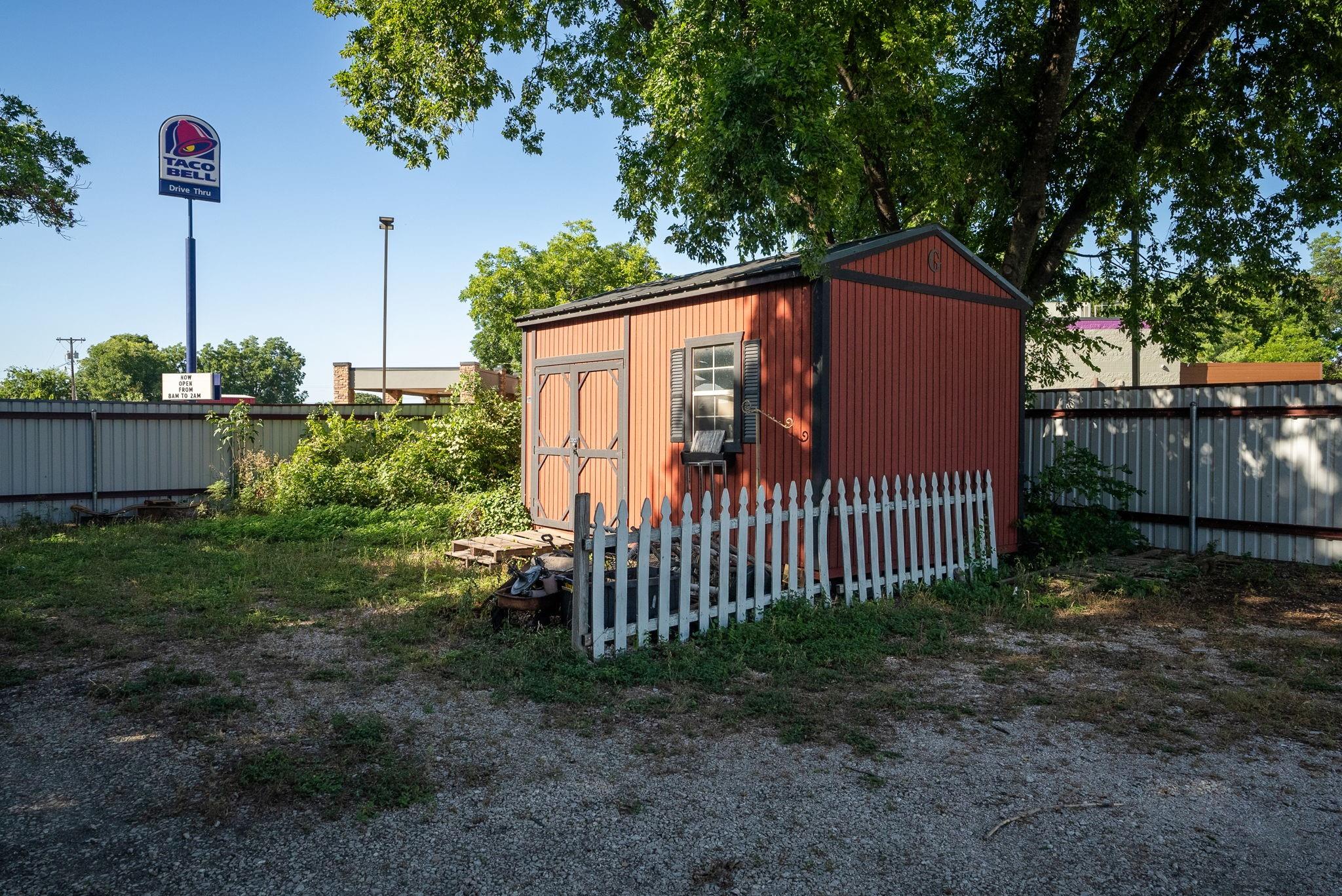 main property photo 15