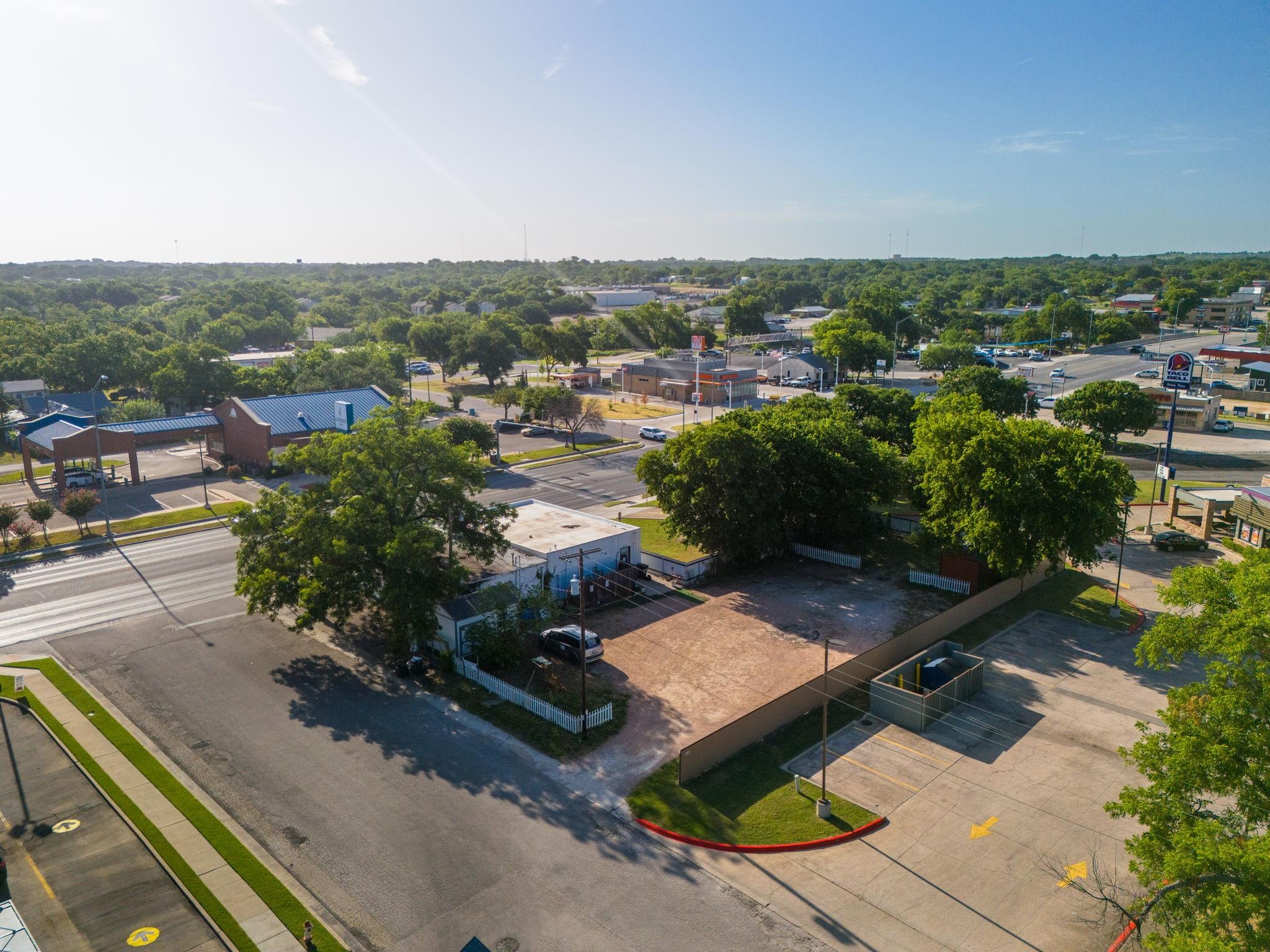 main property photo 16