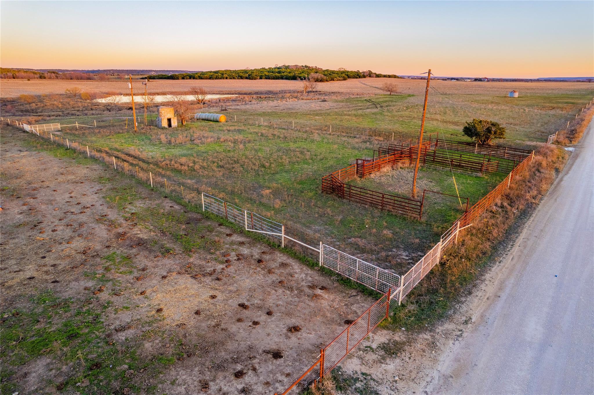 main property photo 7