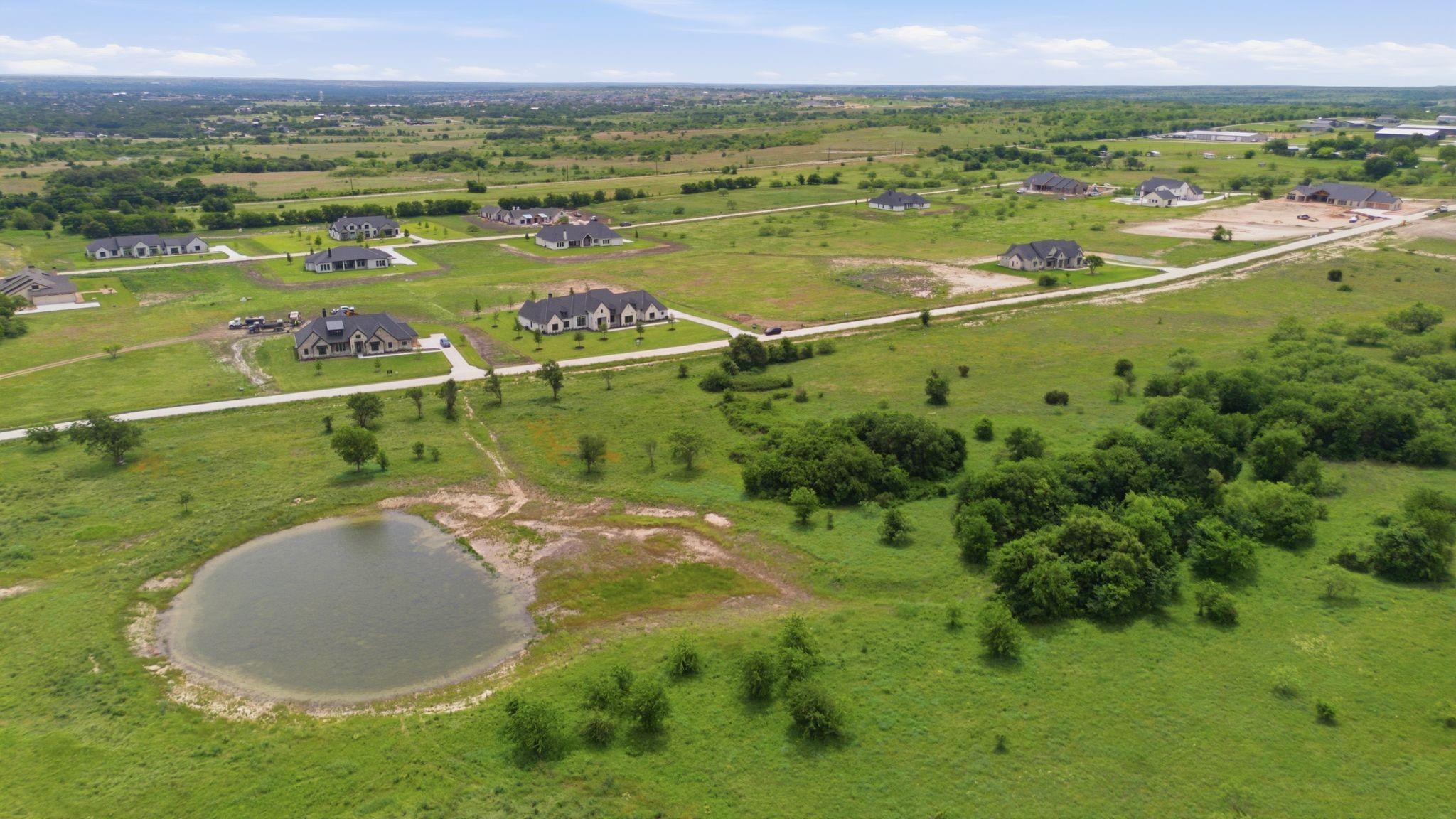 main property photo 11