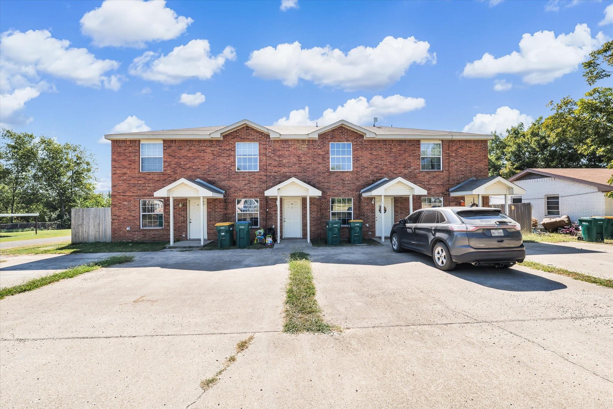 main property photo 2