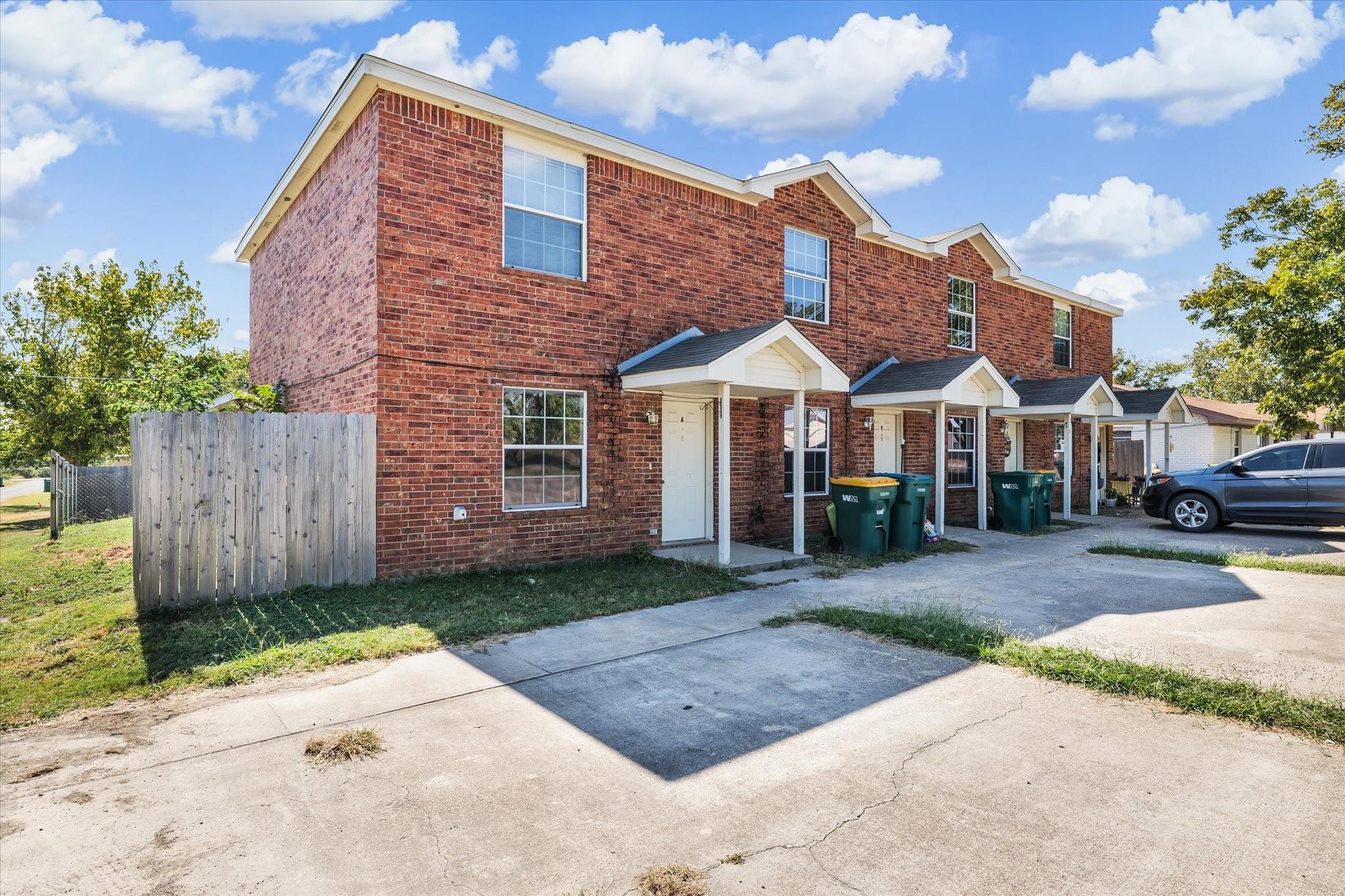 main property photo 4