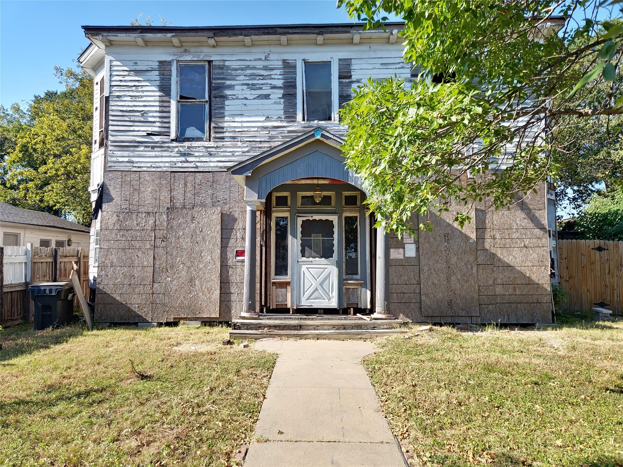 main property photo 2