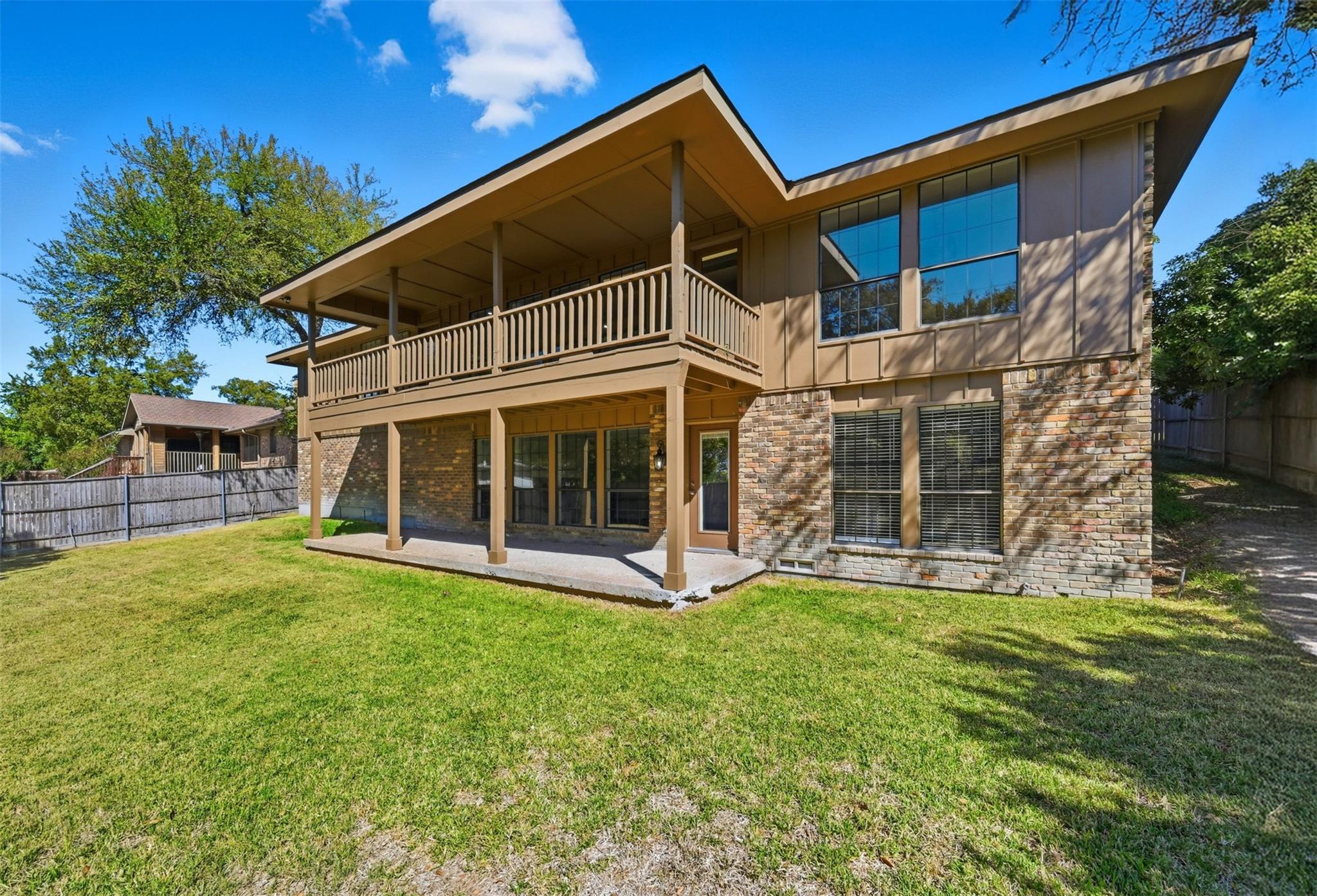 main property photo 29