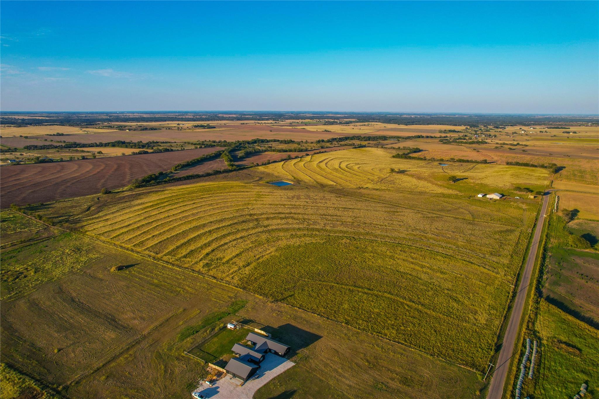 main property photo 29