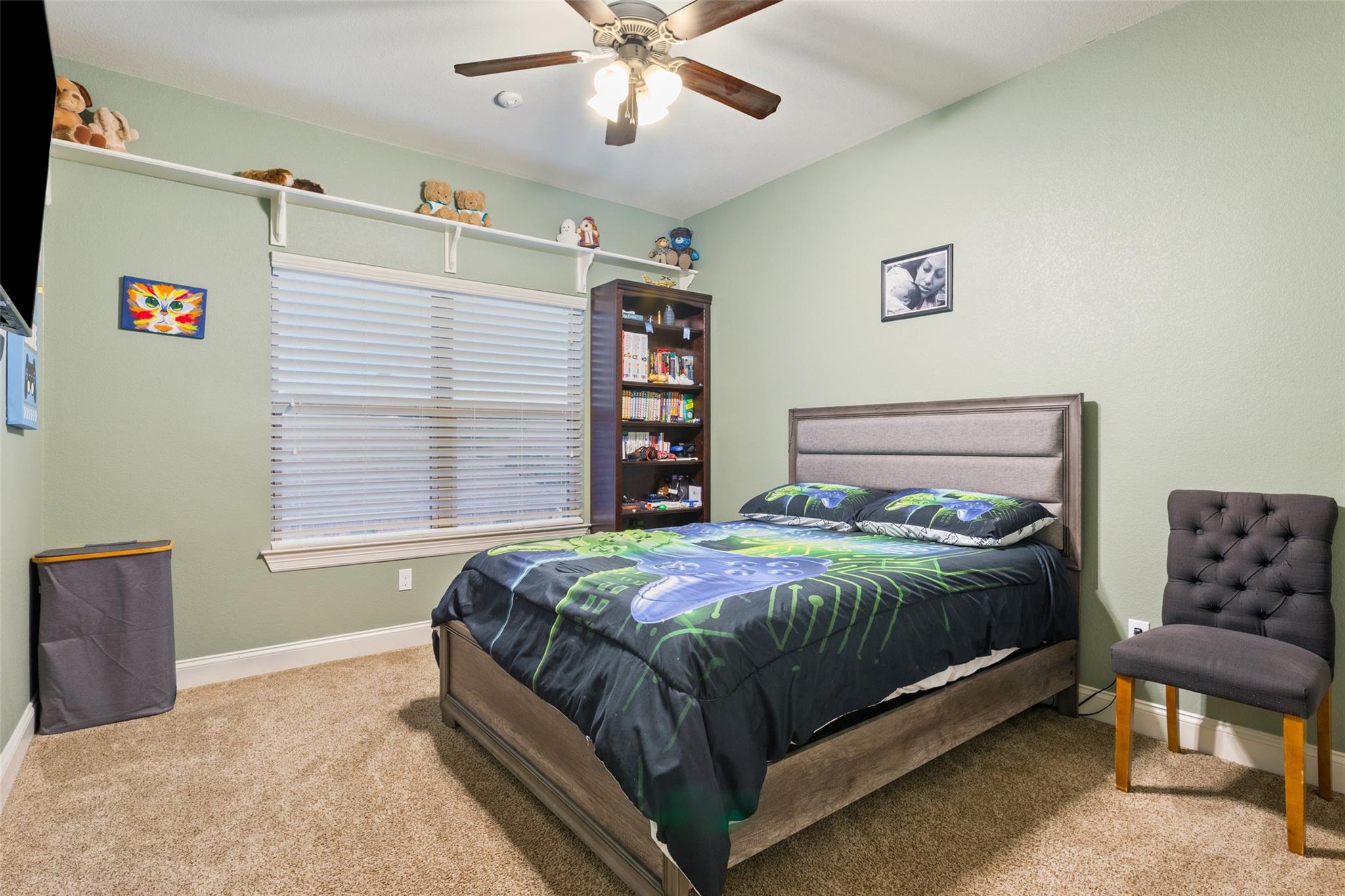 main property photo 20