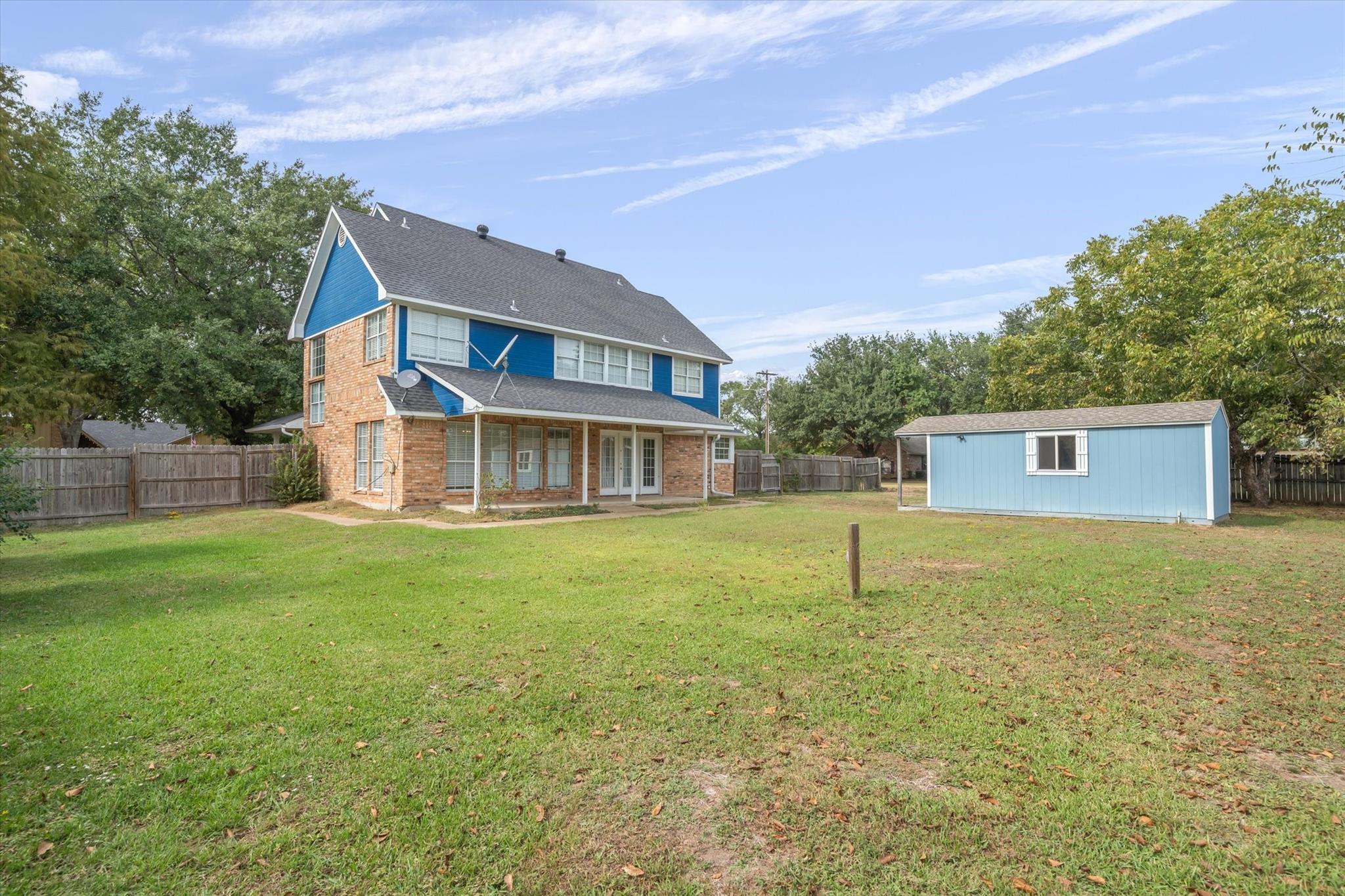 main property photo 30