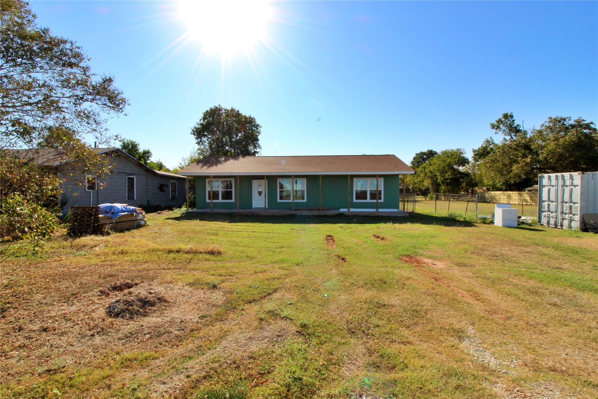 main property photo 11