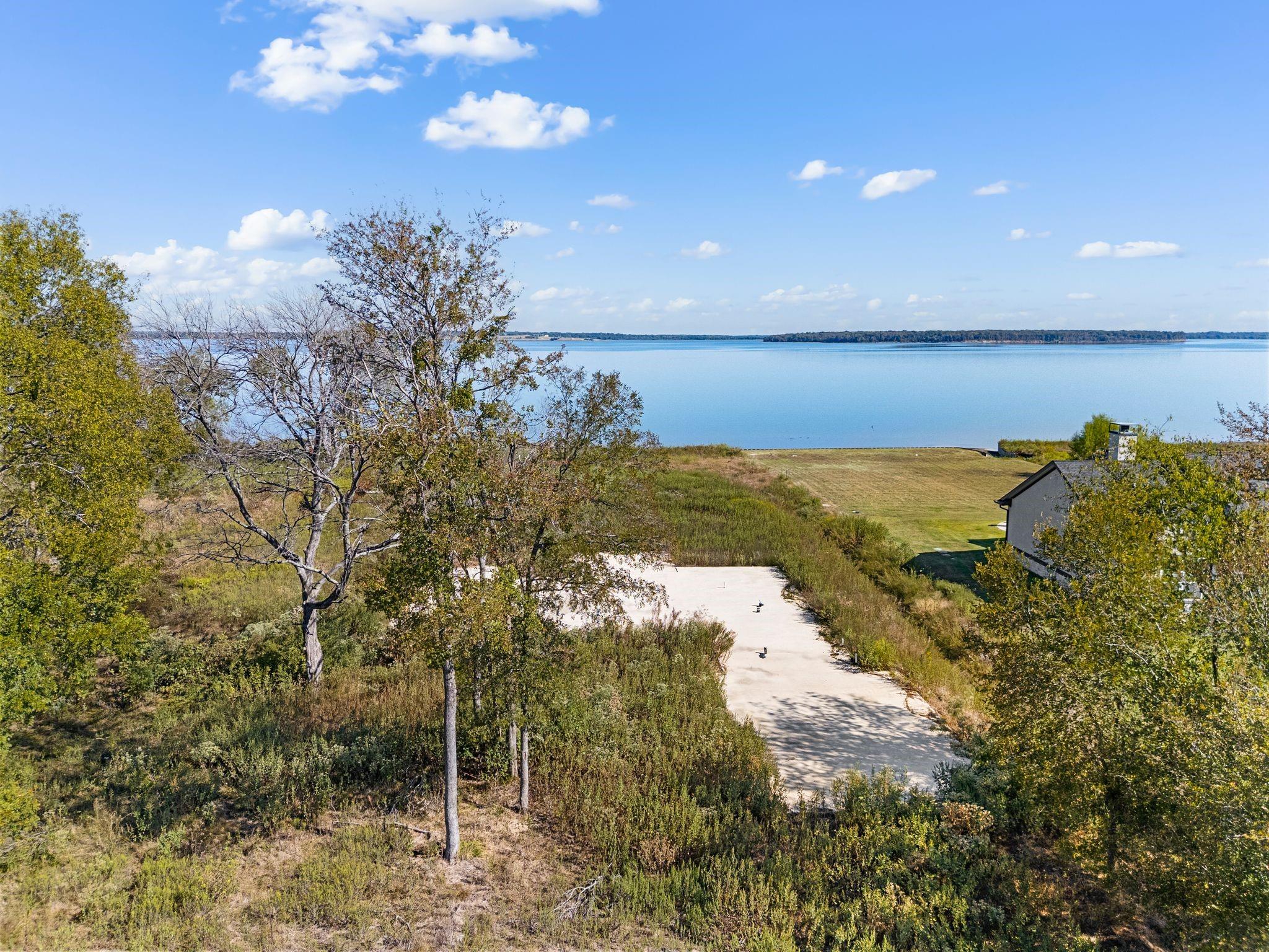main property photo 17