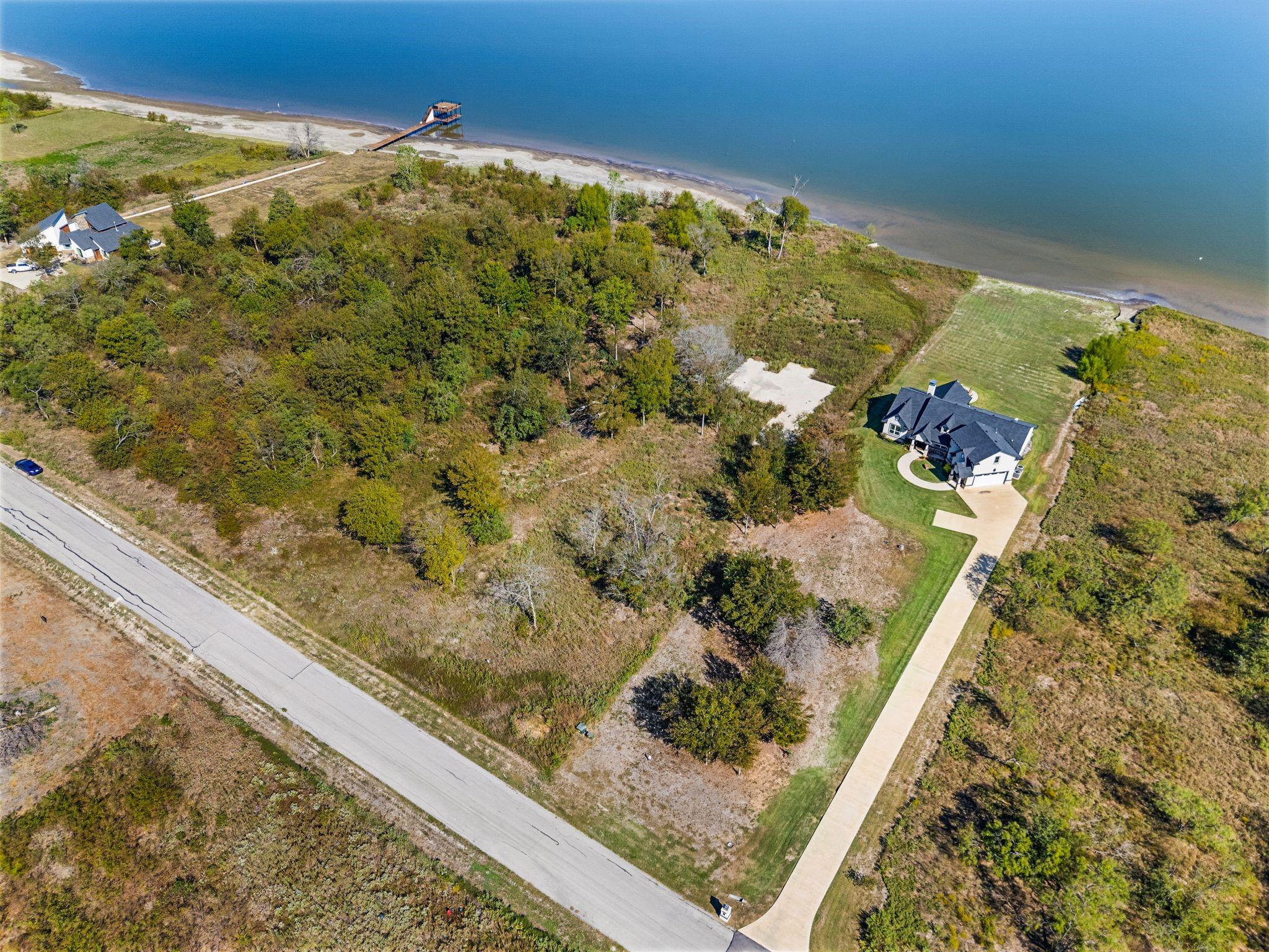 main property photo 4