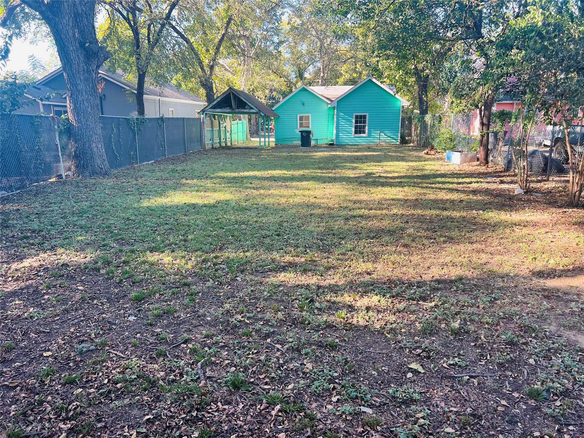 main property photo 3