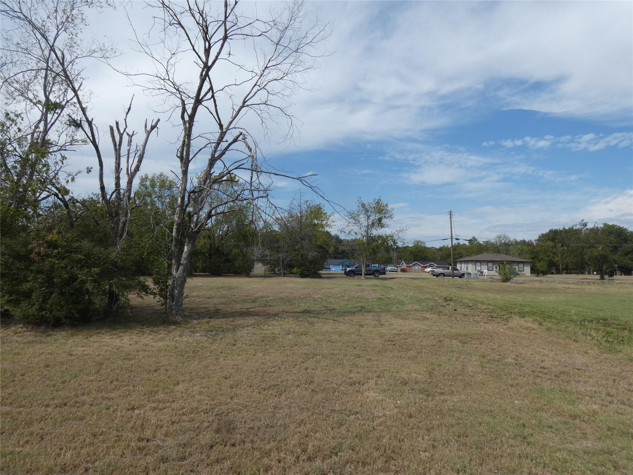 main property photo 4