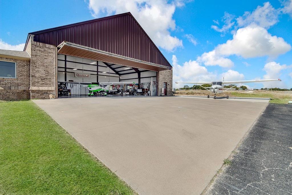 main property photo 33