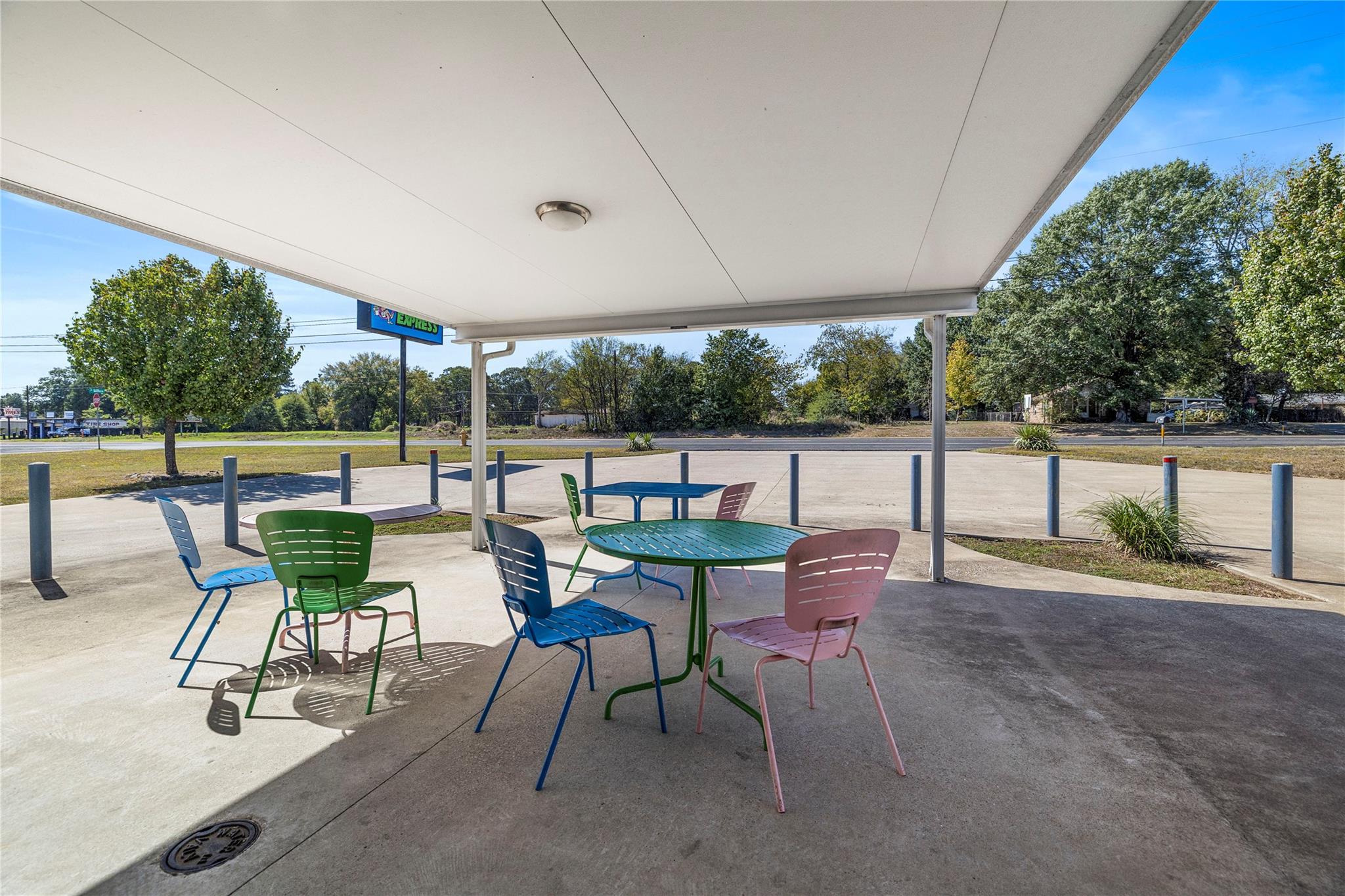 main property photo 15