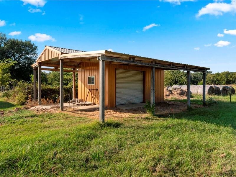 main property photo 23