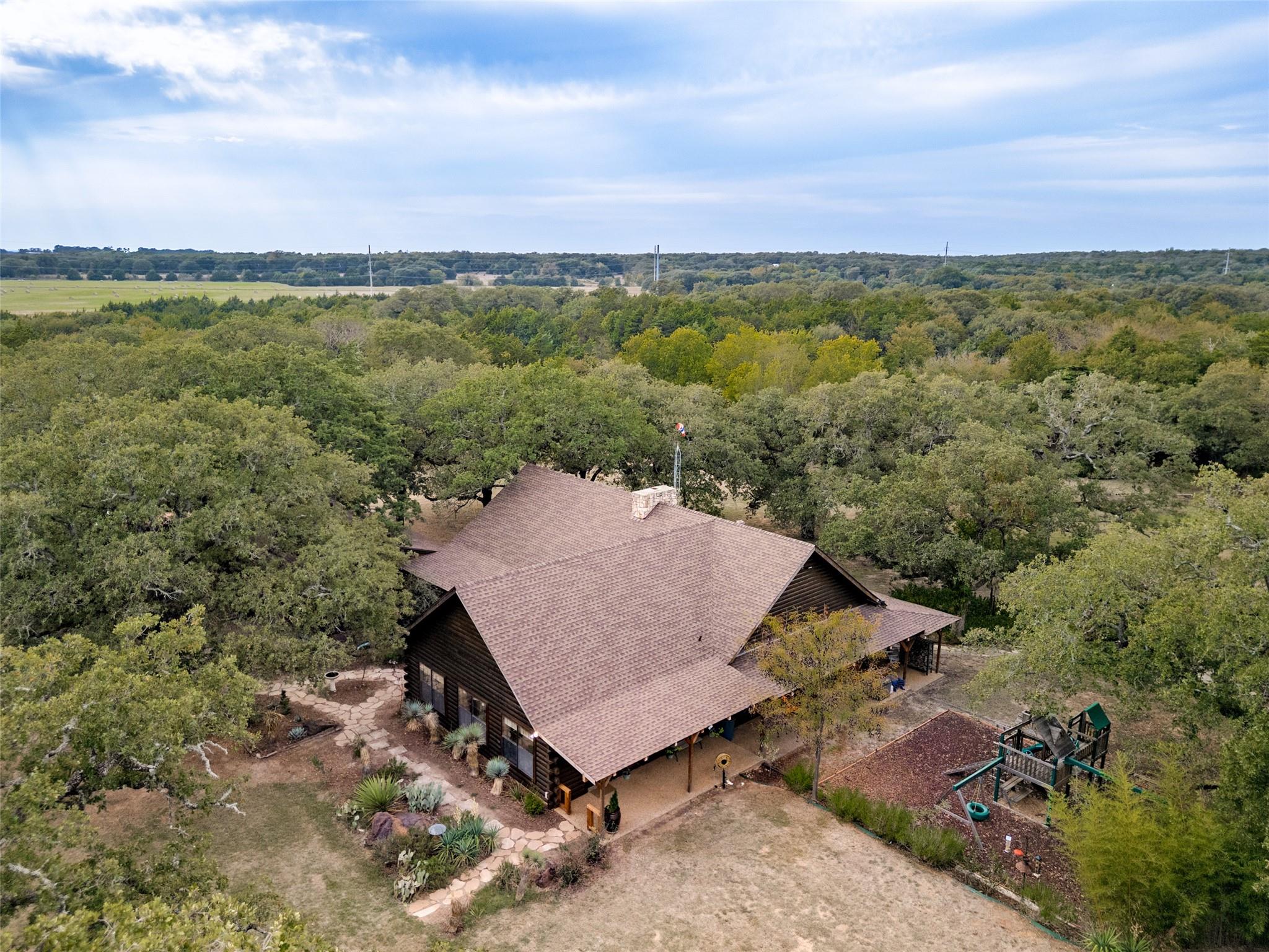 main property photo 6