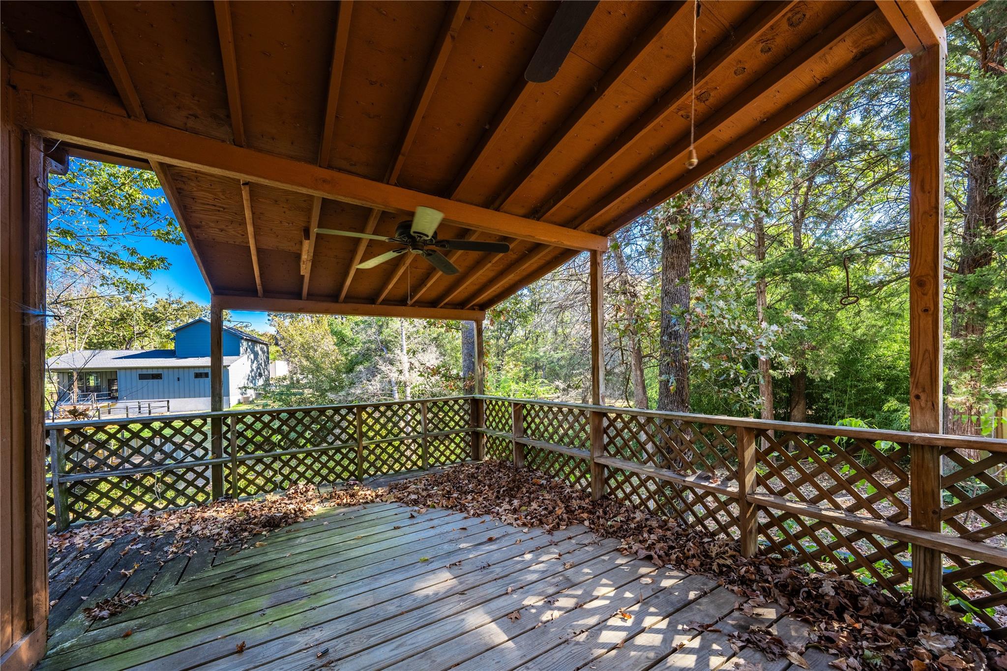 main property photo 23