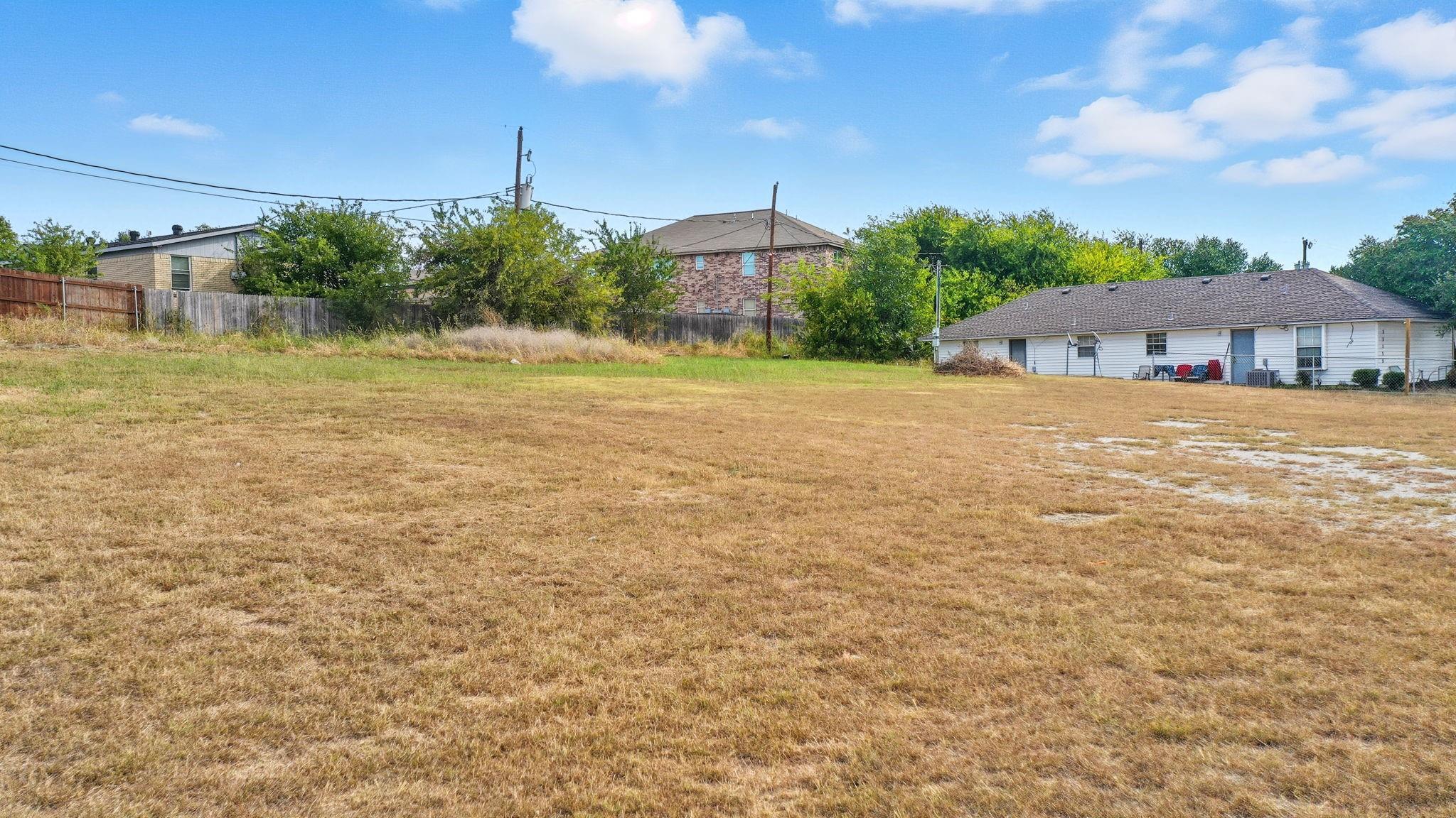 main property photo 10