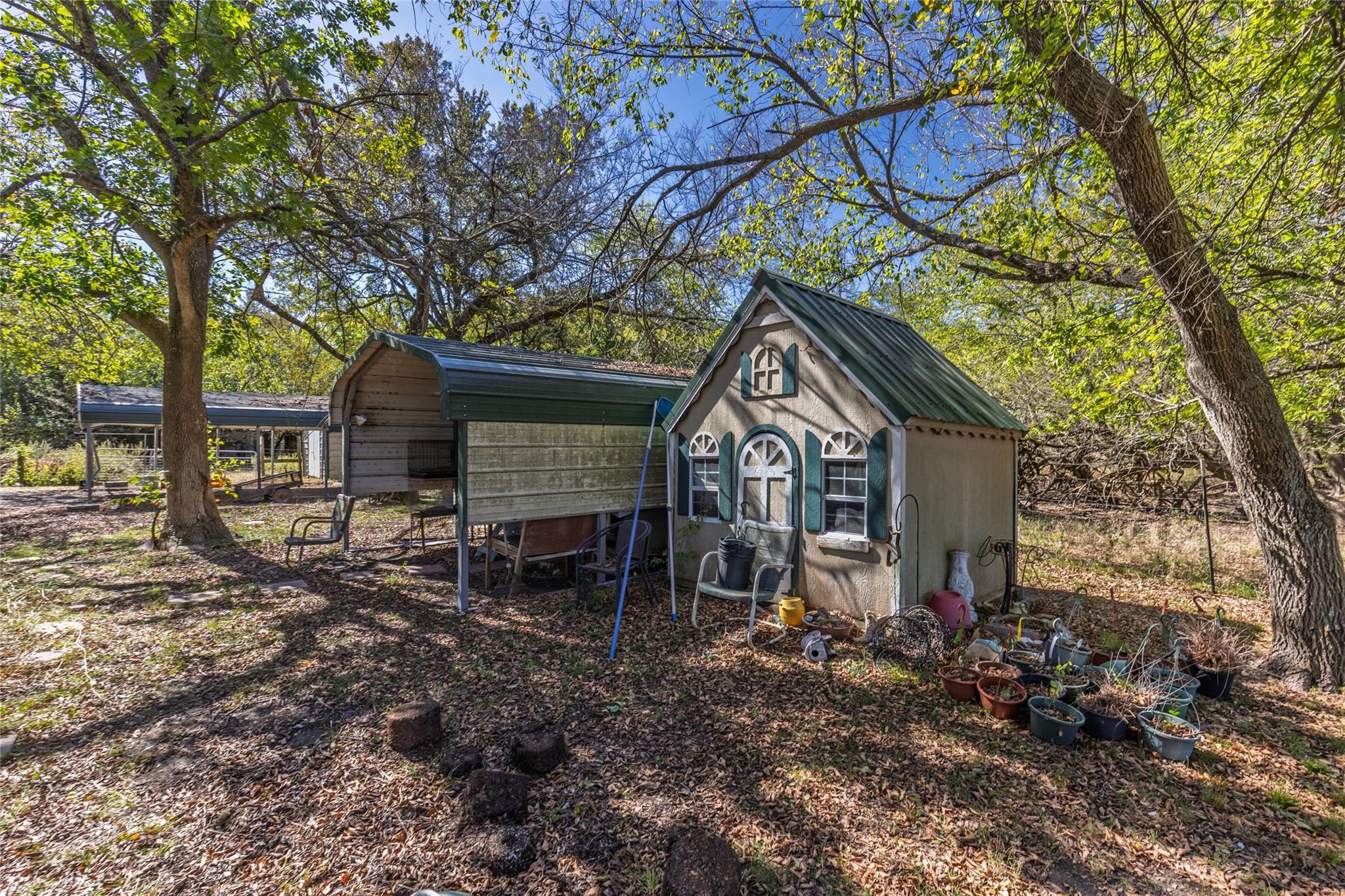 main property photo 30