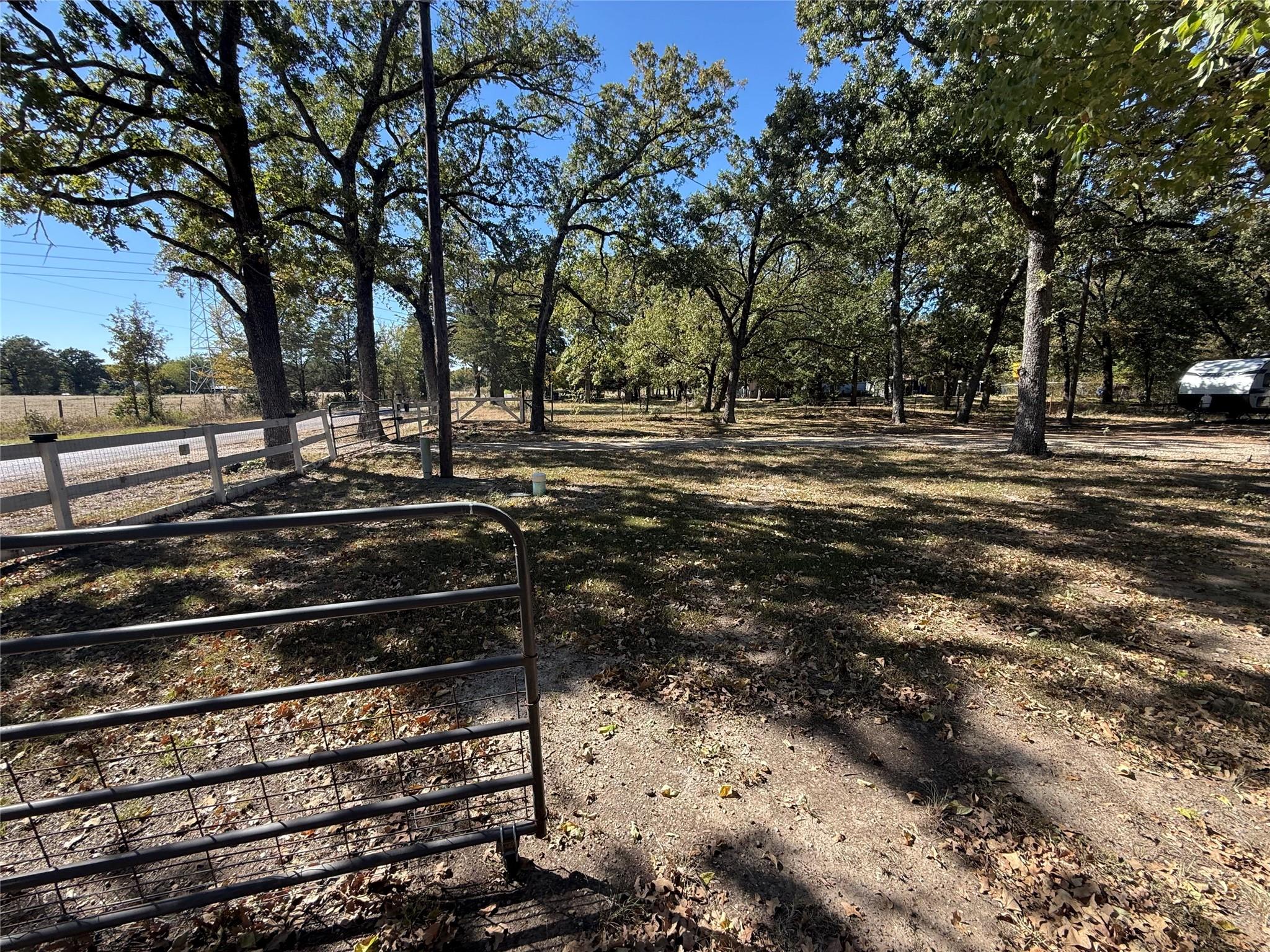 main property photo 13
