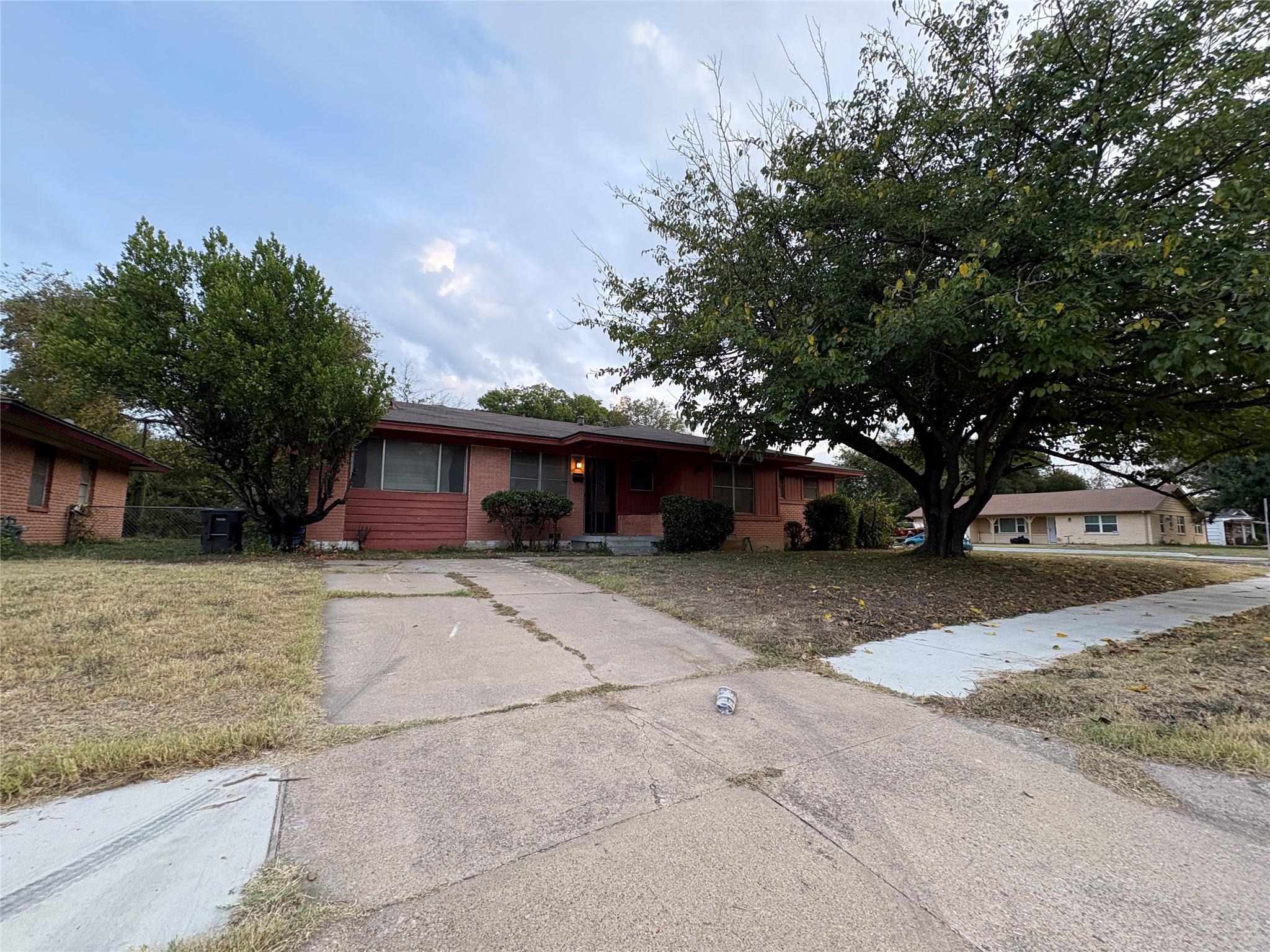 property viewer photo 1