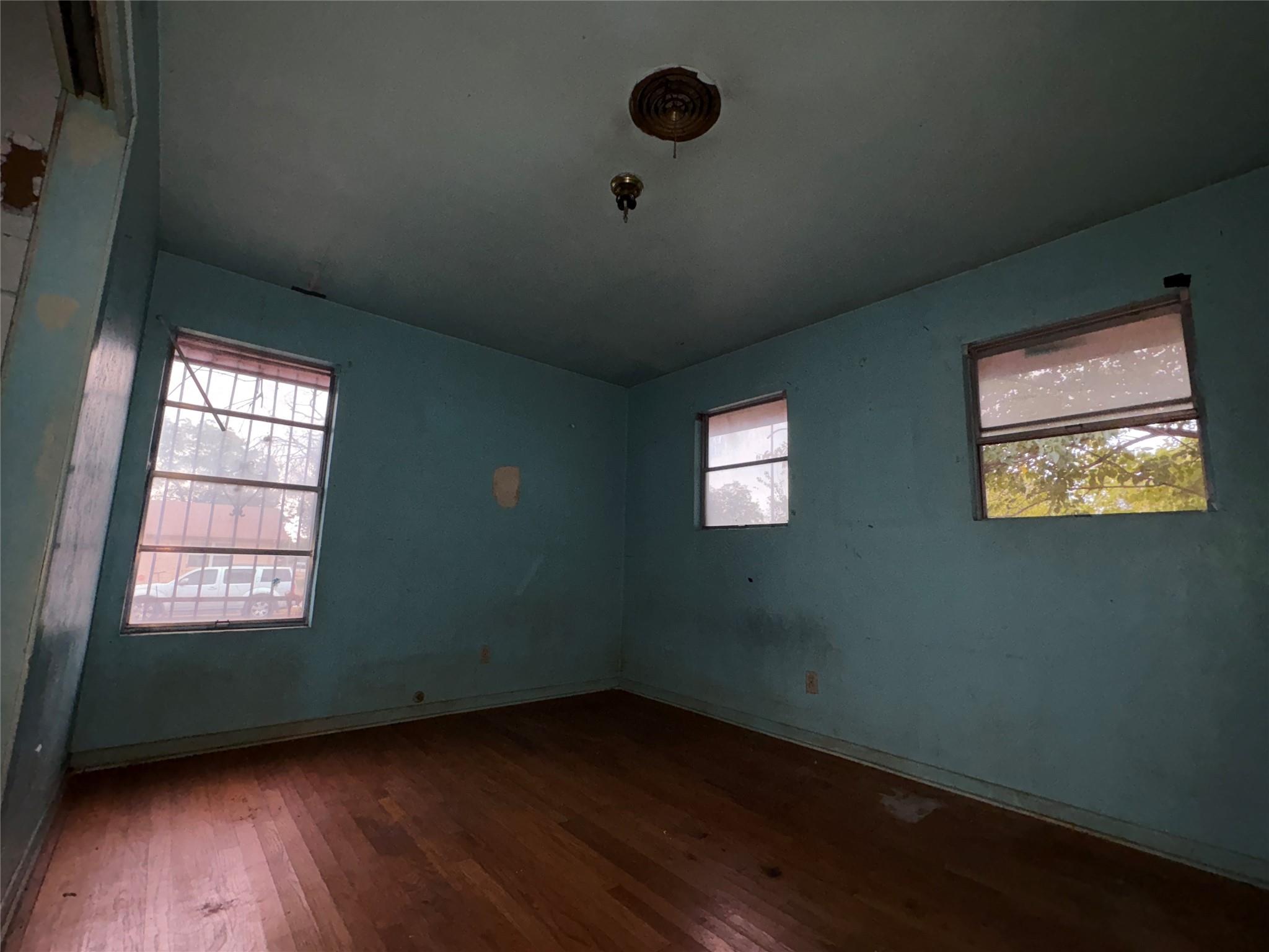 property viewer photo 17