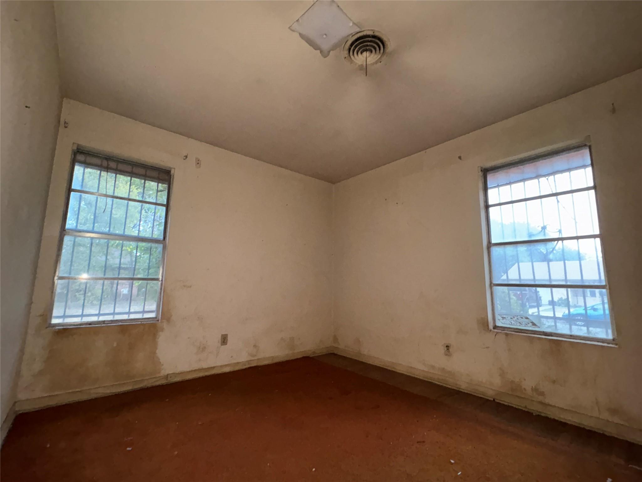 property viewer photo 19