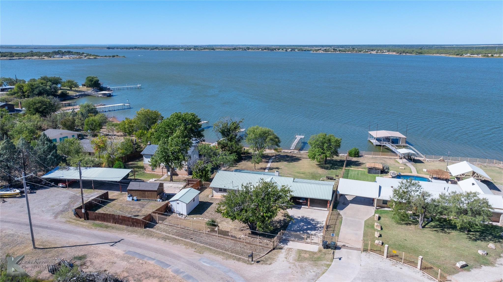main property photo 30