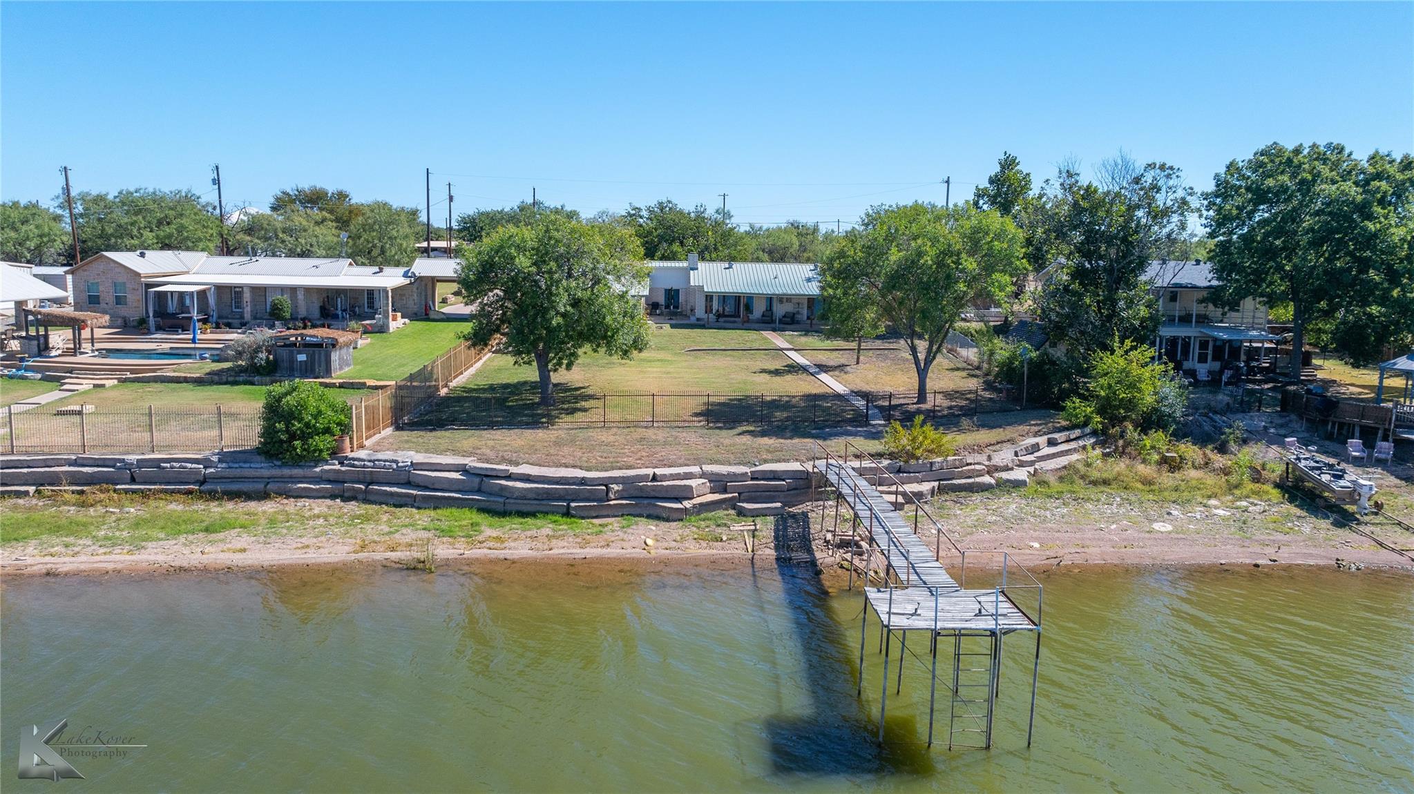 main property photo 32