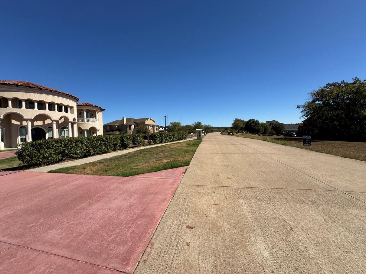 main property photo 10