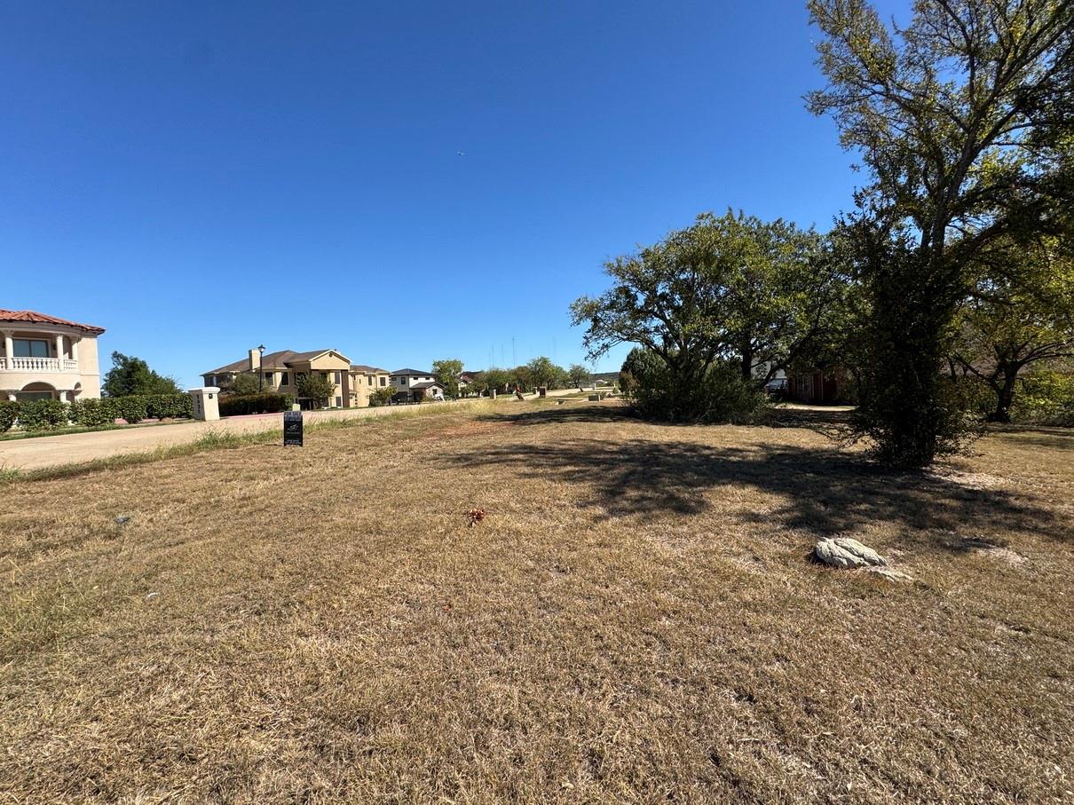 main property photo 18