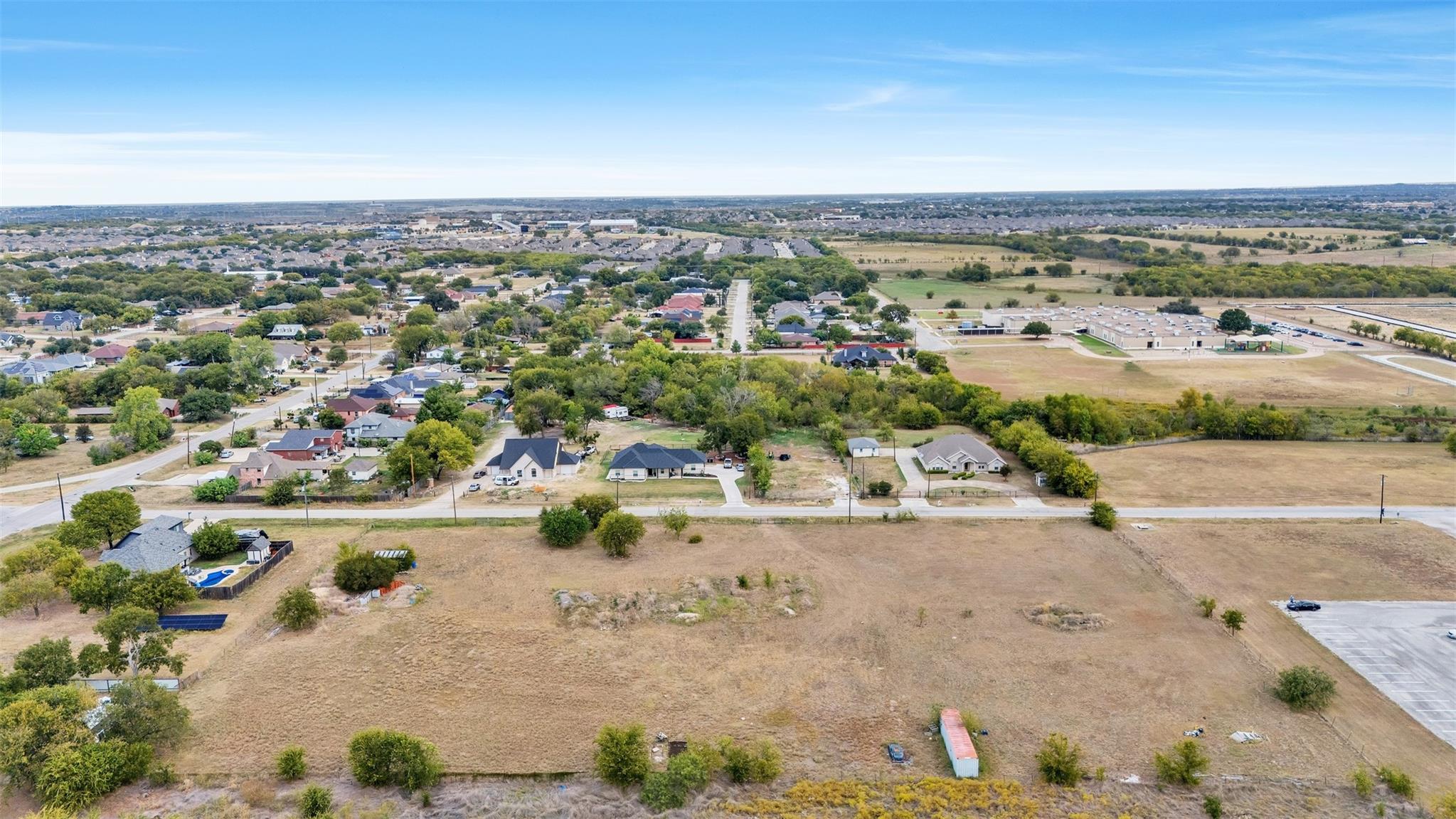 main property photo 4
