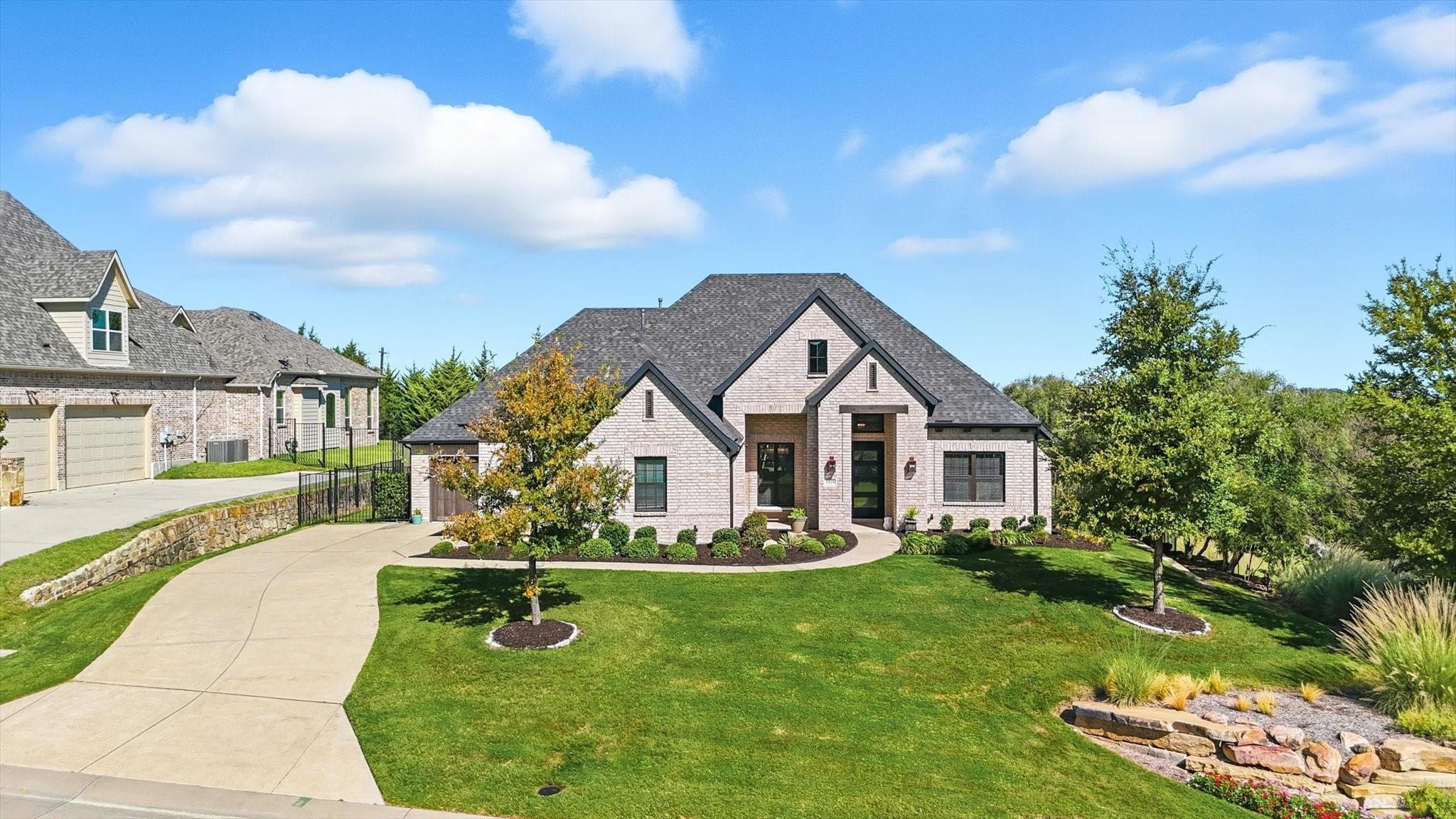 main property photo 6