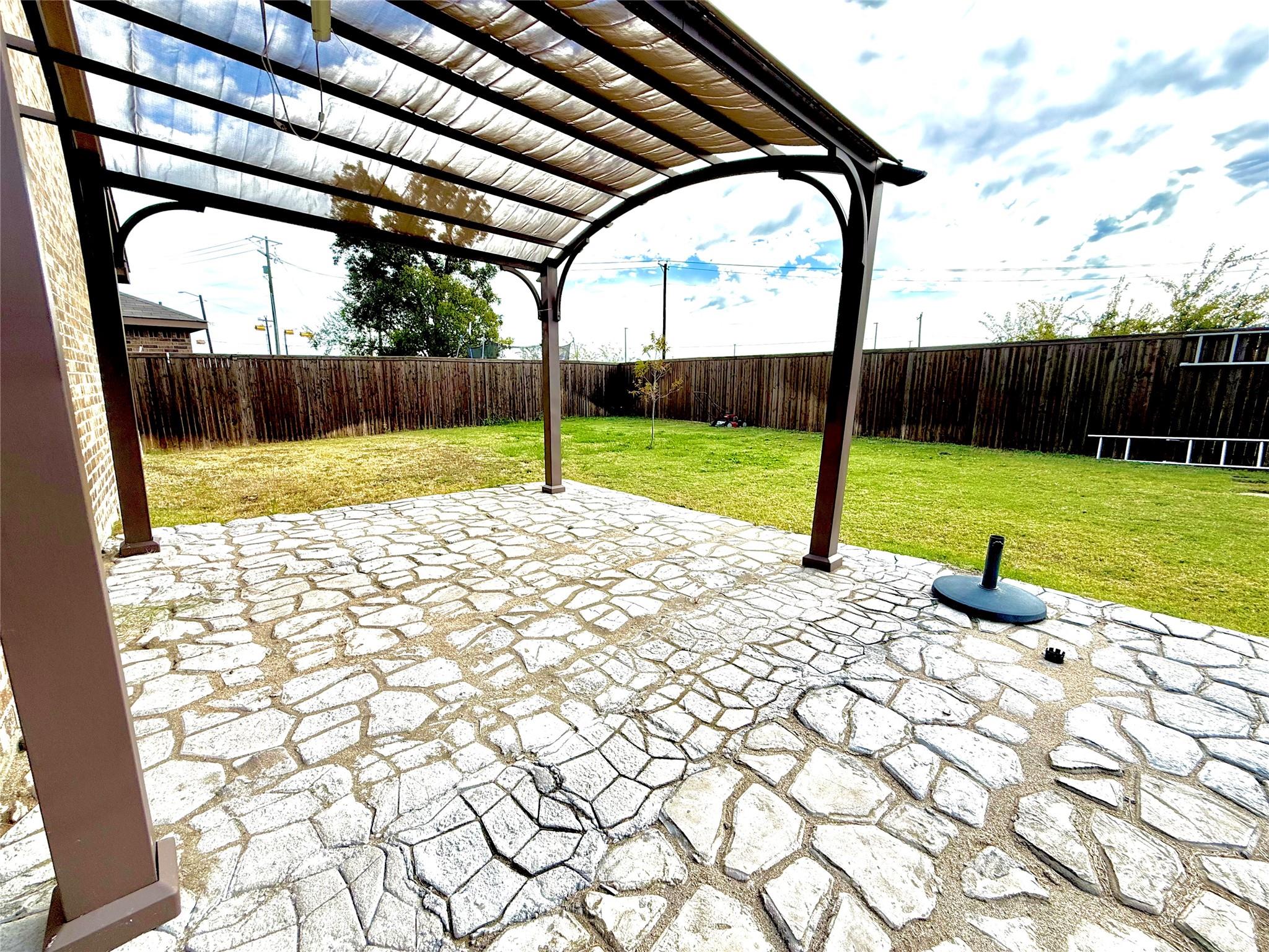 main property photo 15