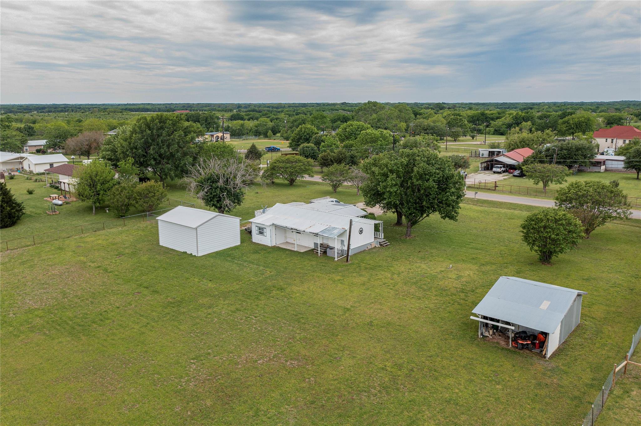 main property photo 36