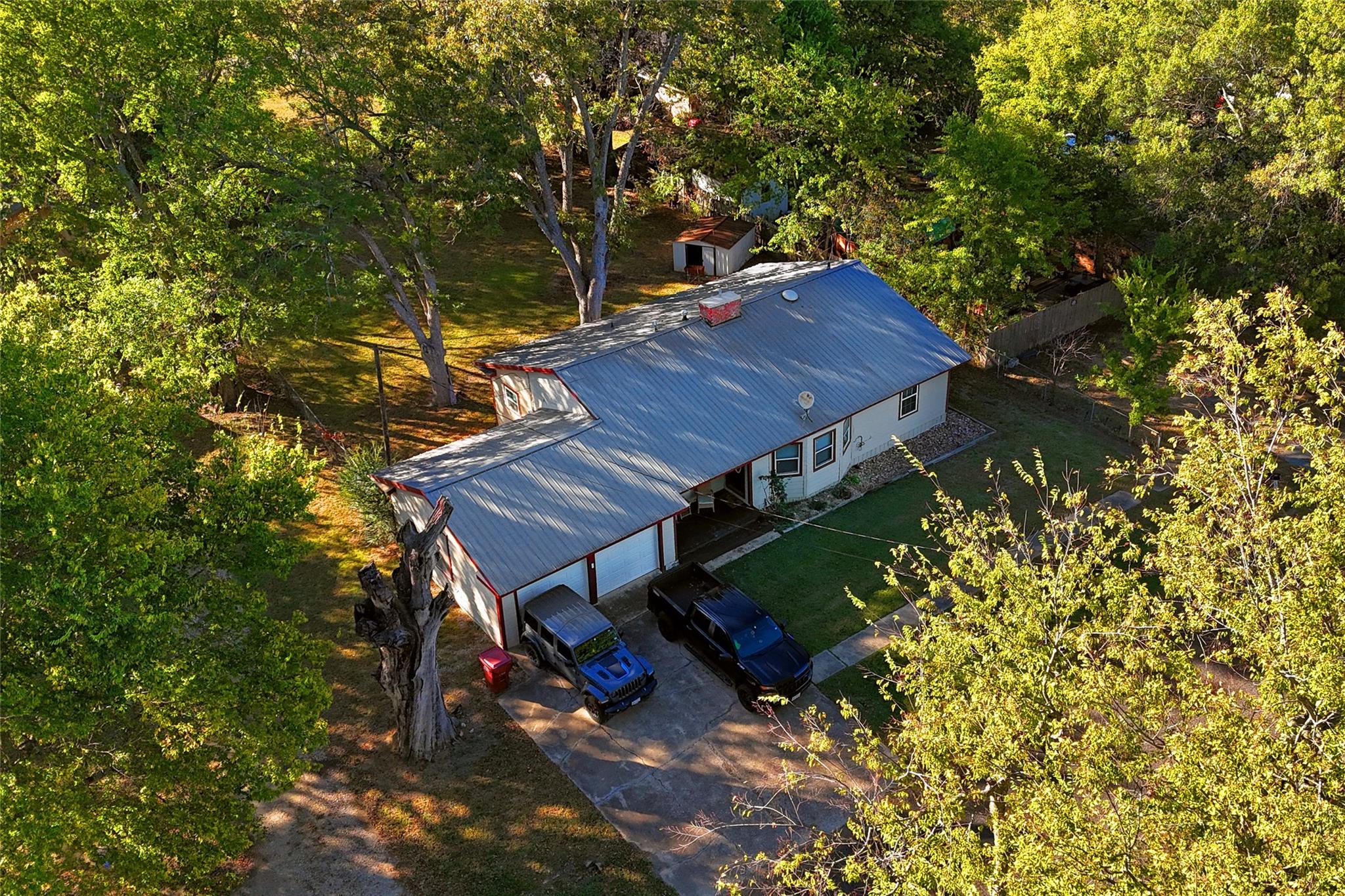 main property photo 19