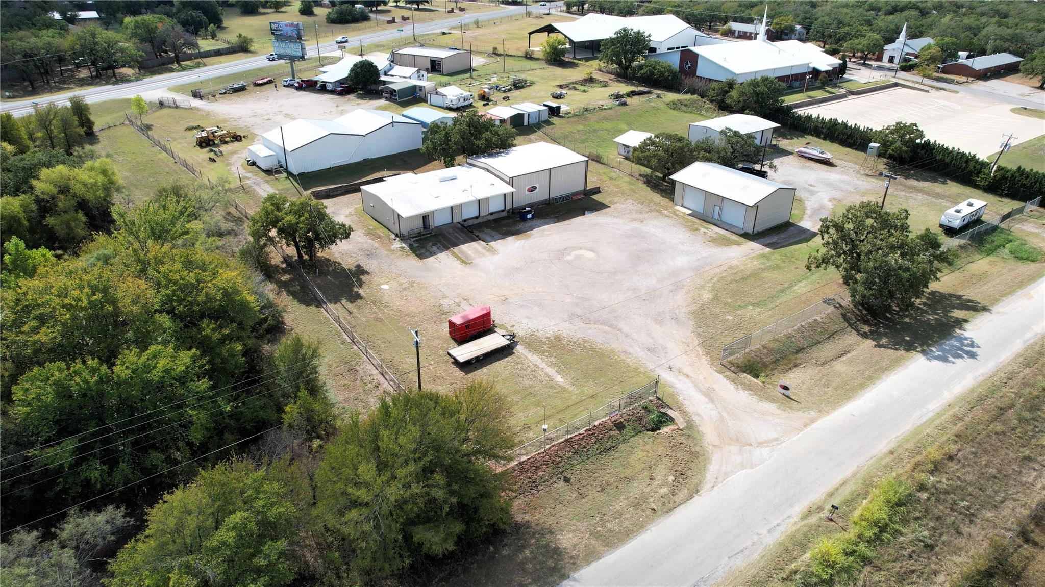 main property photo 37