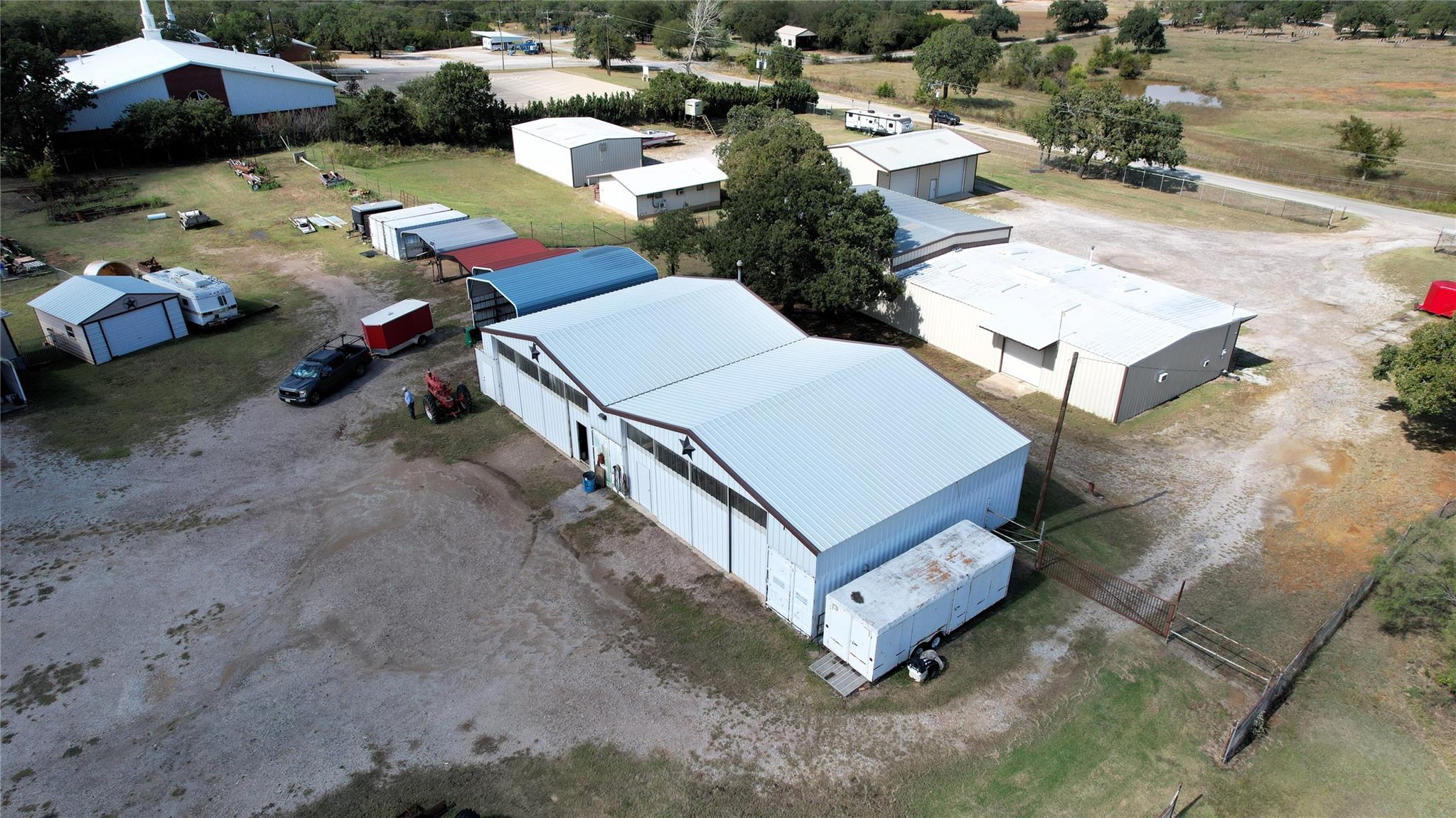 main property photo 9