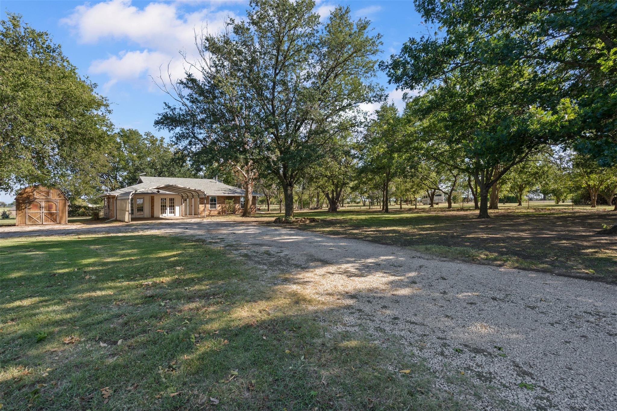 main property photo 36