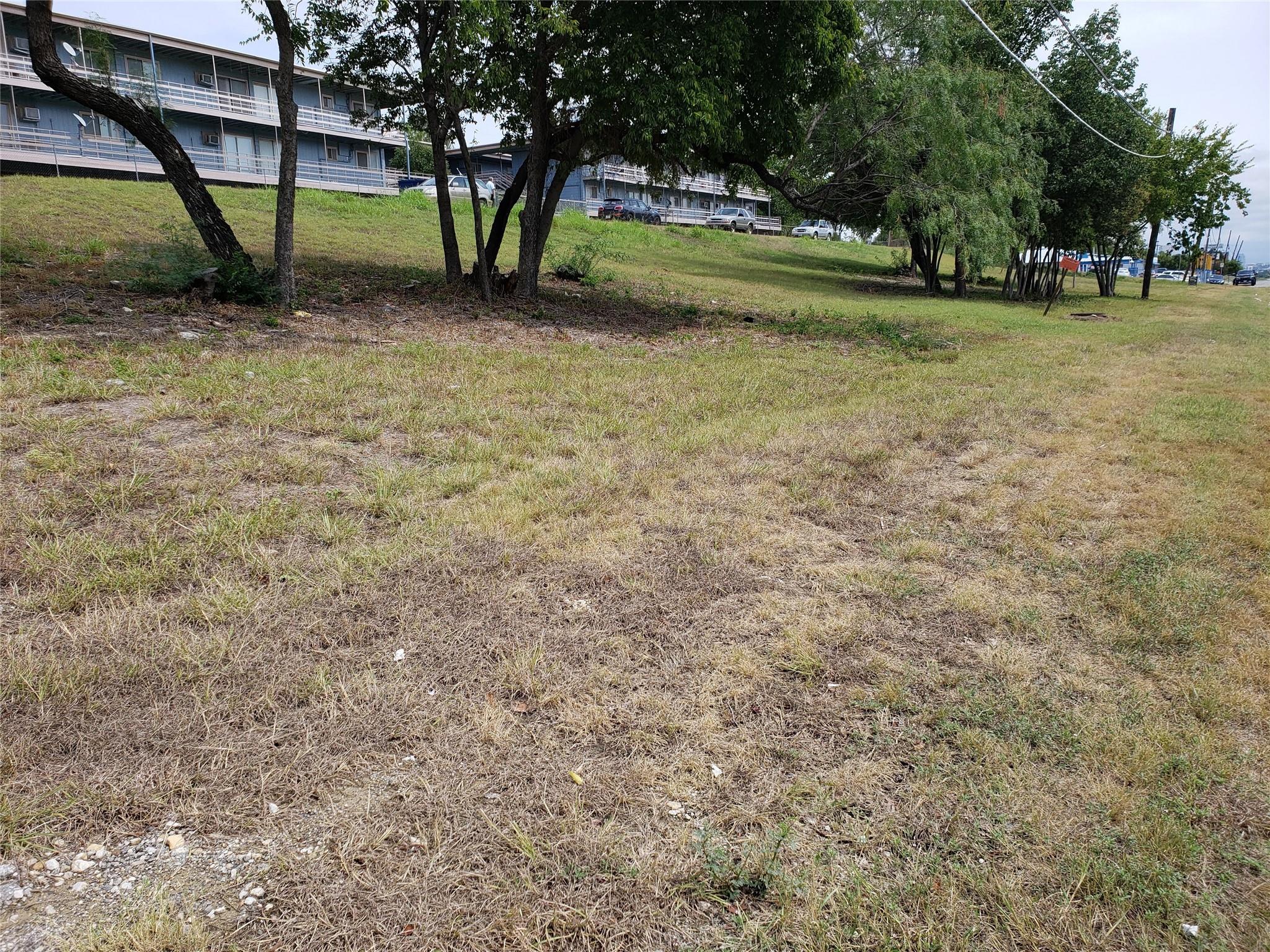 main property photo 18