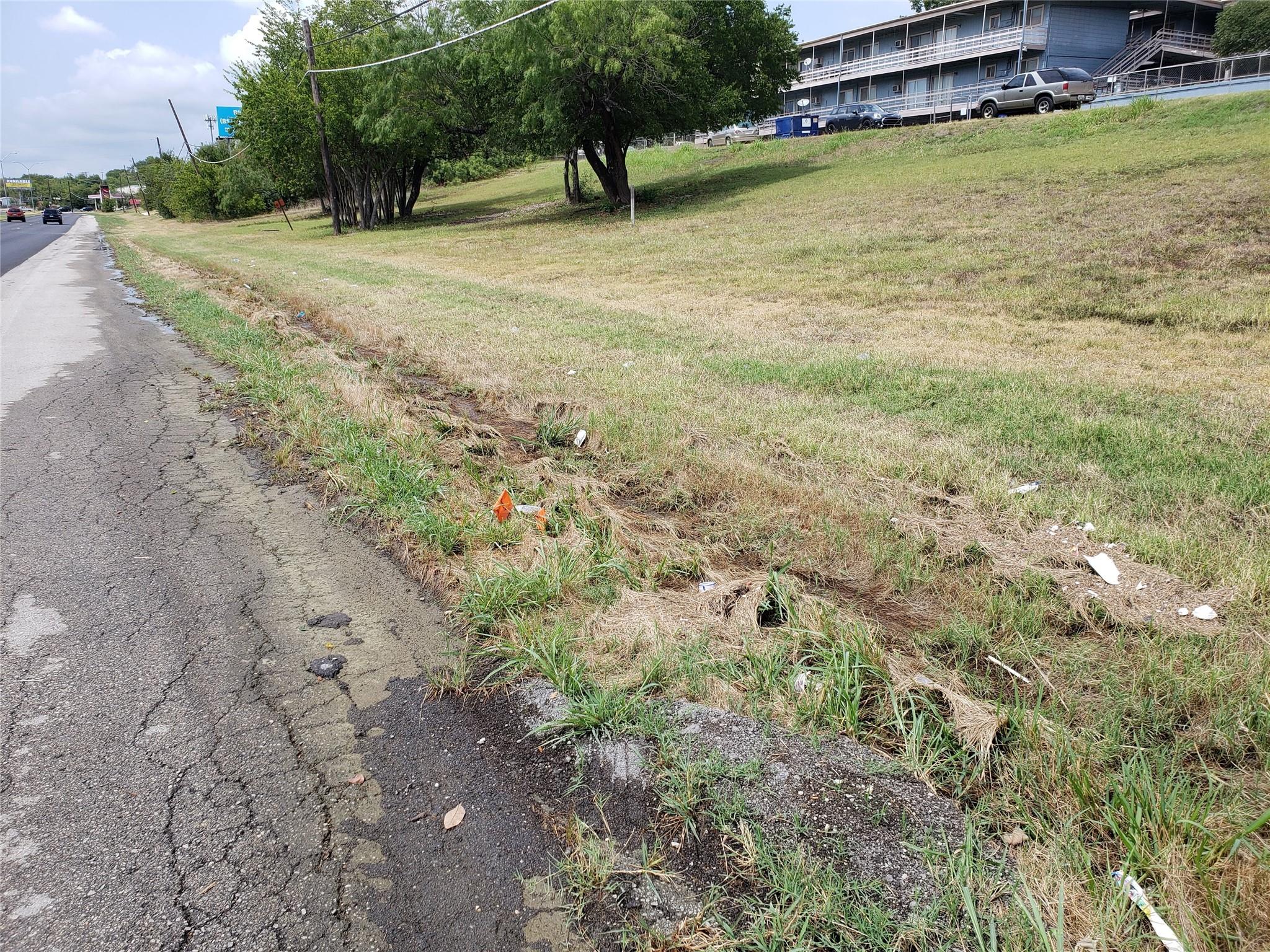 main property photo 31
