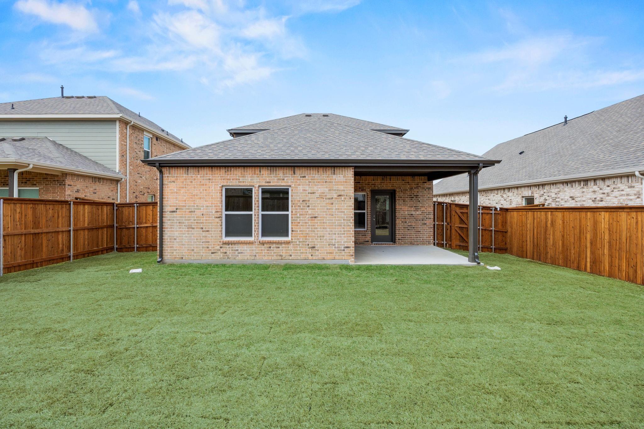 main property photo 23