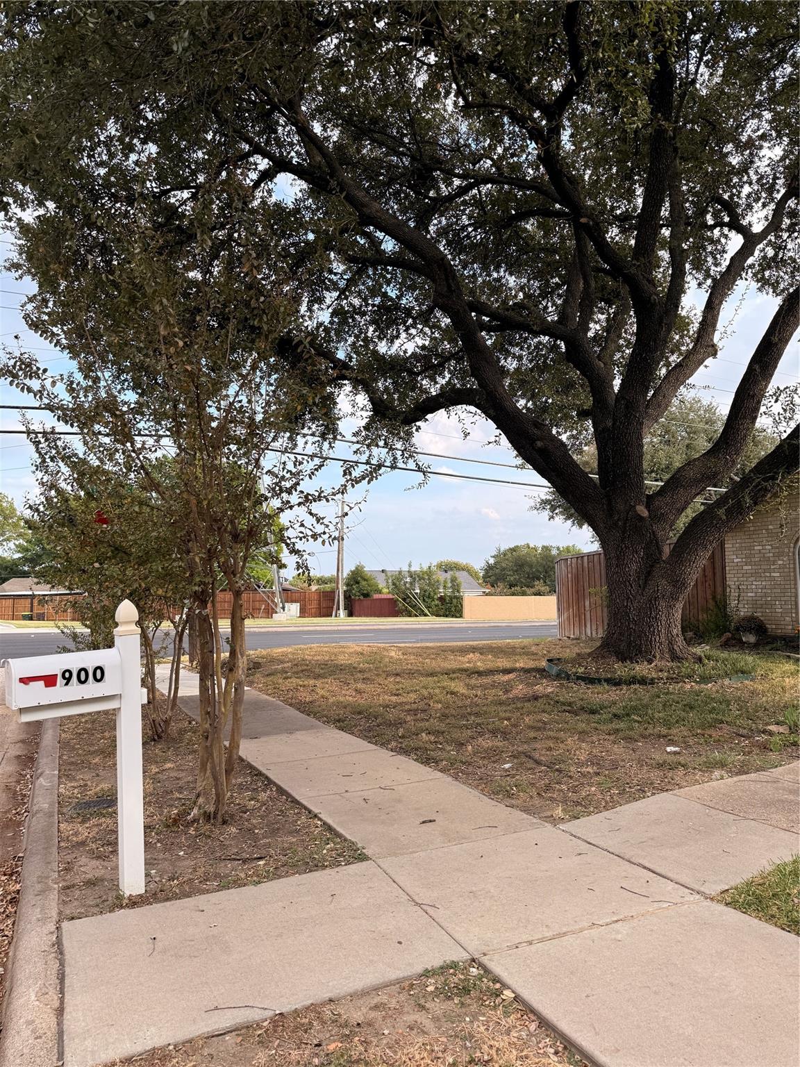 main property photo 25